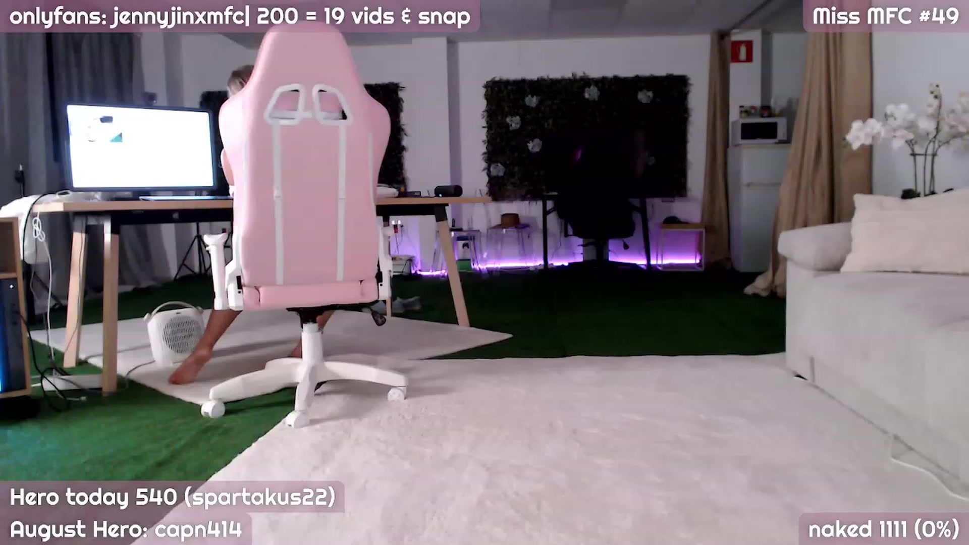 Gallery image thumbnail from JennyJinx's myfreecams stream on, 08/22/2023, 21:30 image 10 of 20