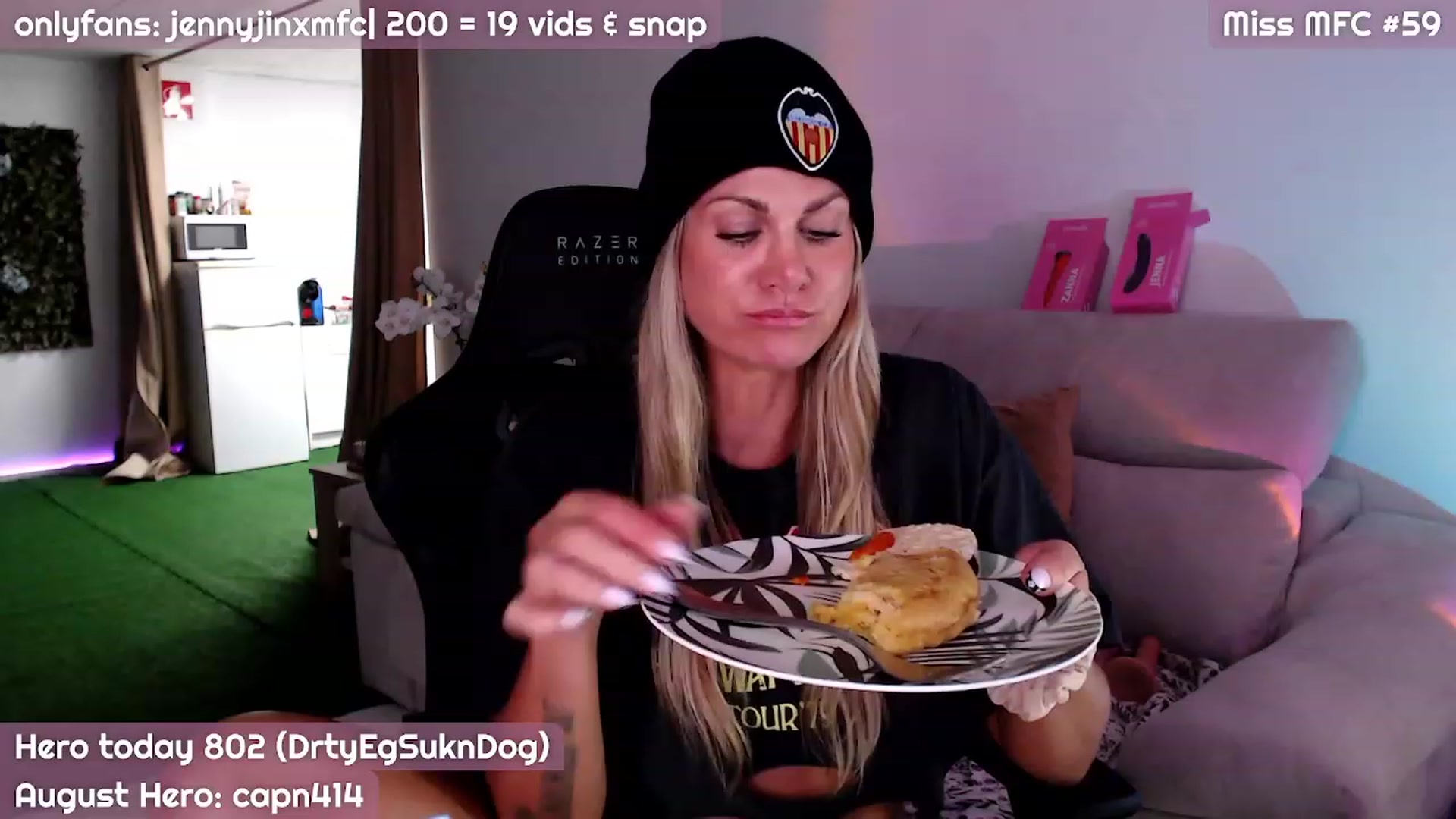 Gallery image thumbnail from JennyJinx's myfreecams stream on, 08/27/2023, 24:01 image 4 of 20