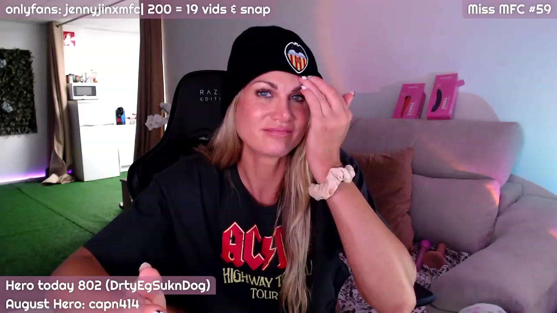 Gallery image thumbnail from JennyJinx's myfreecams stream on, 08/27/2023, 24:01 image 9 of 20