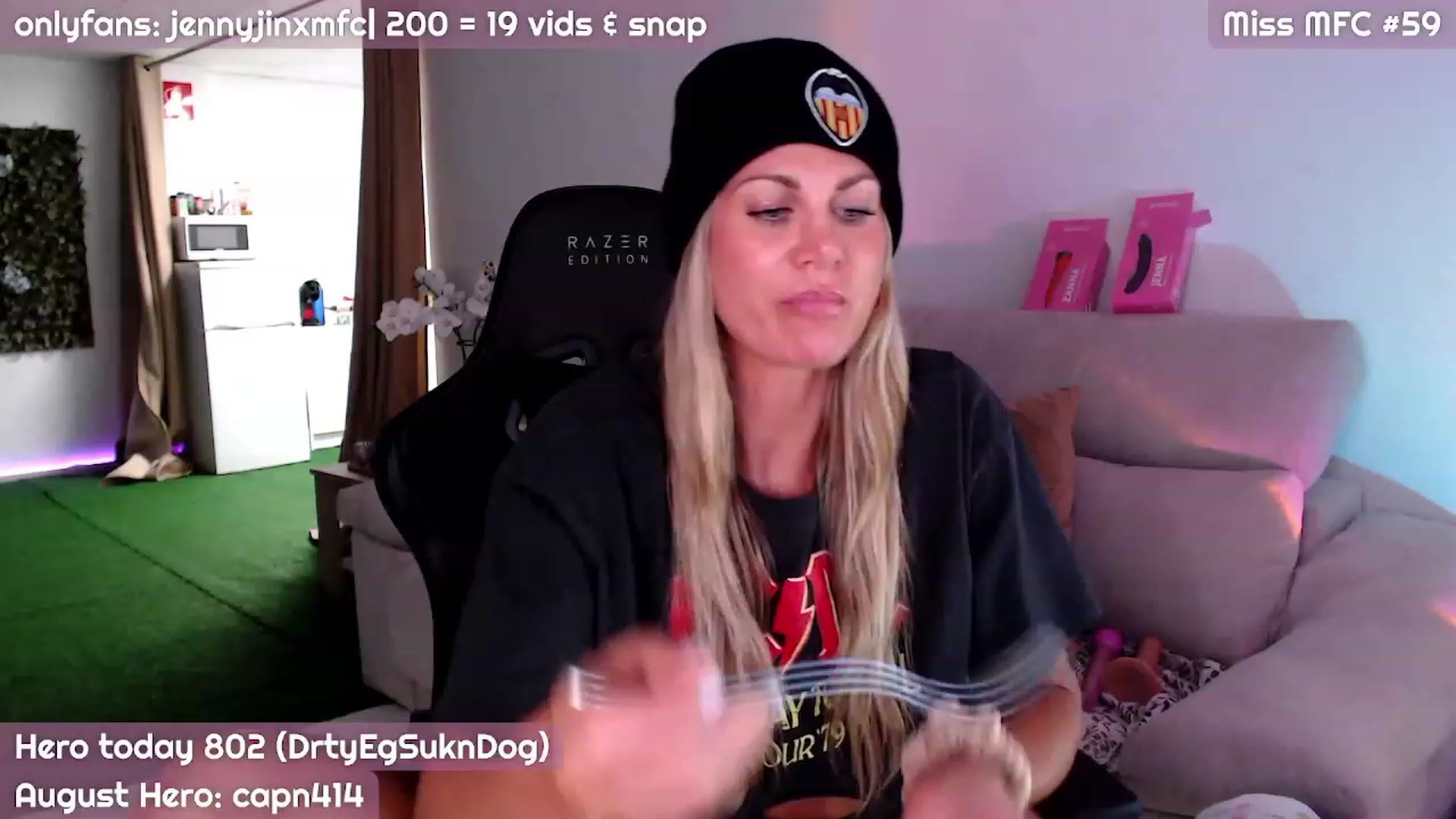 Gallery image thumbnail from JennyJinx's myfreecams stream on, 08/27/2023, 24:01 image 6 of 20