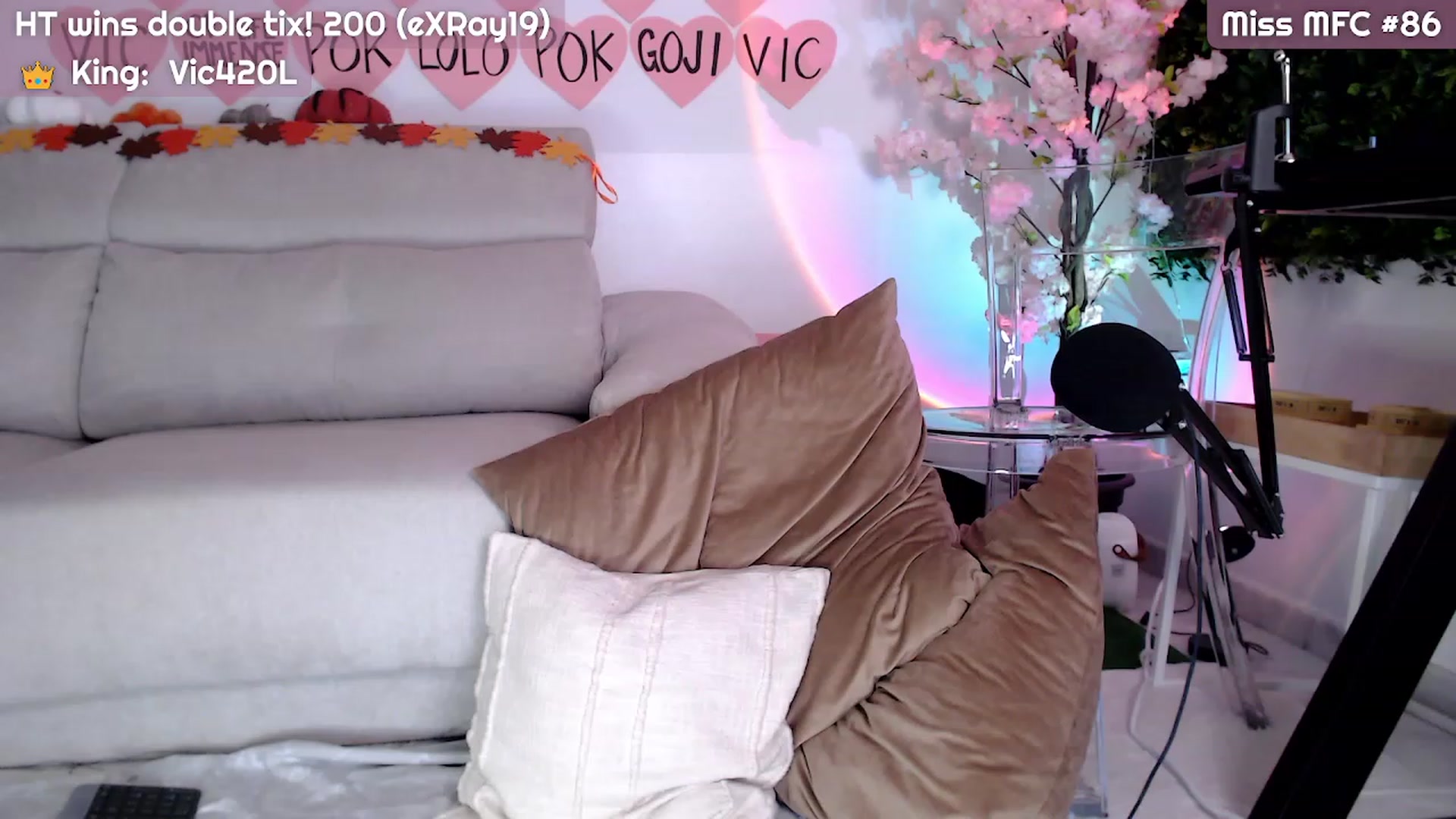 Gallery image thumbnail from JennyJinx's myfreecams stream on, 10/22/2023, 06:24 image 12 of 20