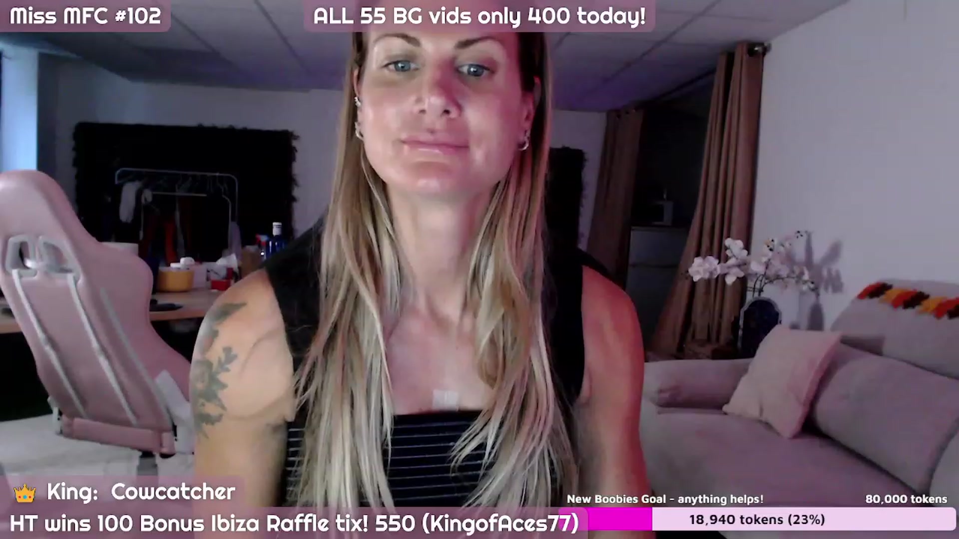Gallery image thumbnail from JennyJinx's myfreecams stream on, 10/30/2023, 07:39 image 19 of 20