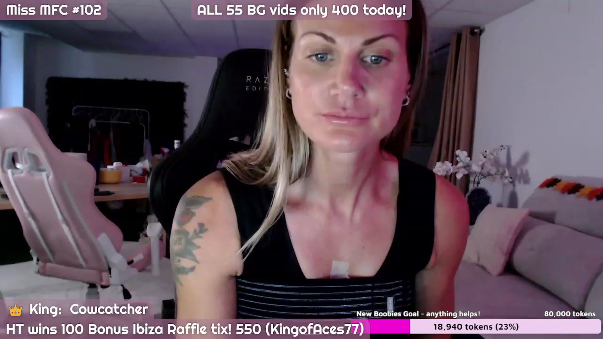 Gallery image thumbnail from JennyJinx's myfreecams stream on, 10/30/2023, 07:39 image 16 of 20