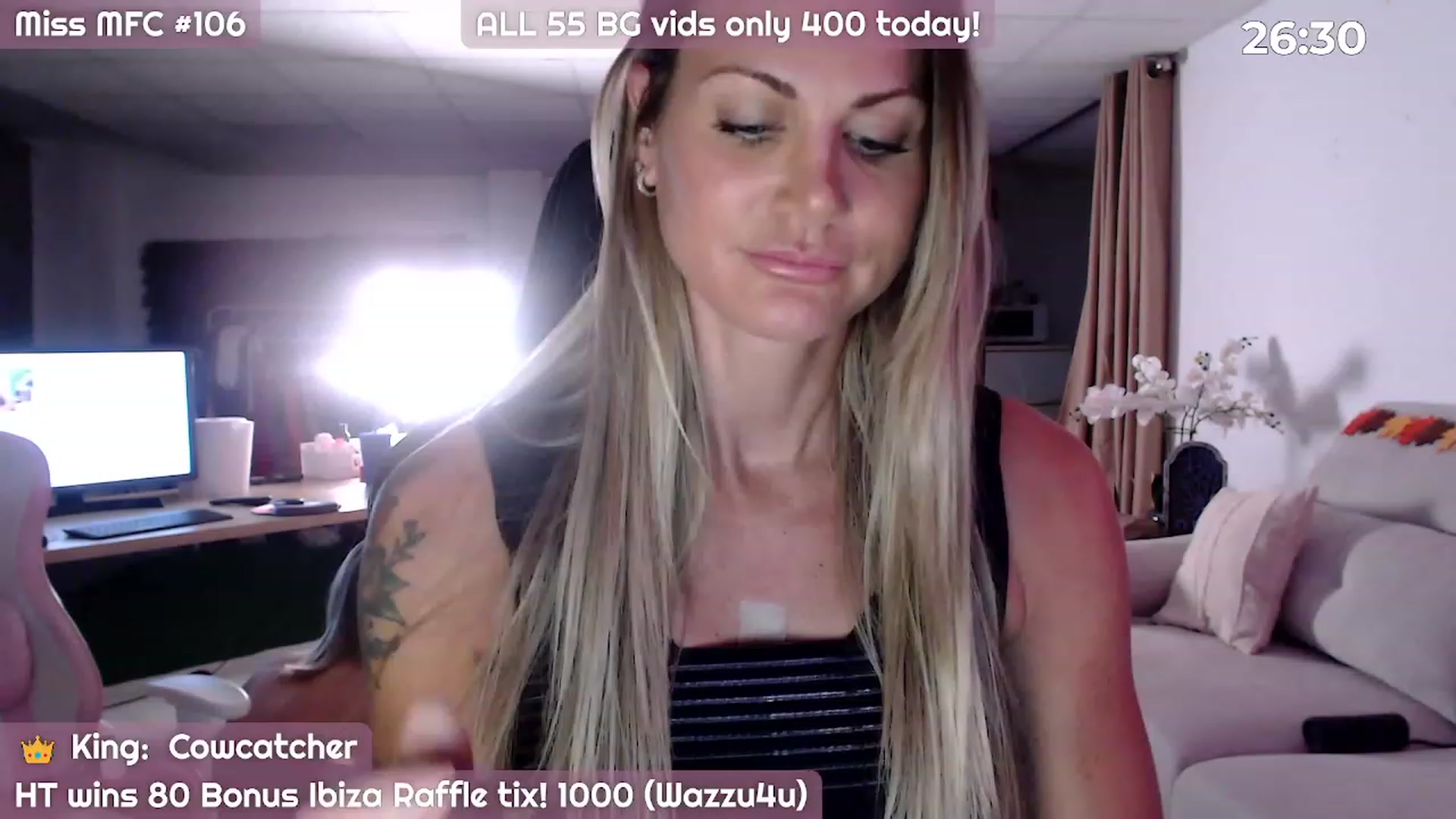 Gallery image thumbnail from JennyJinx's myfreecams stream on, 10/31/2023, 05:00 image 19 of 20