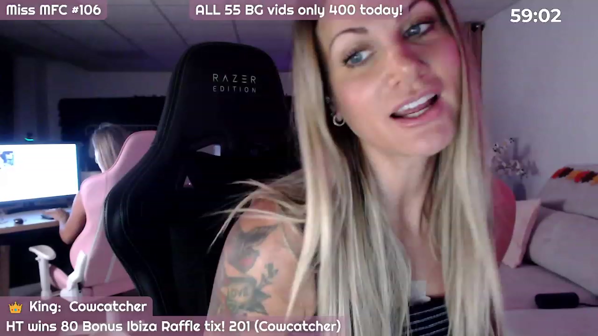 Gallery image thumbnail from JennyJinx's myfreecams stream on, 10/31/2023, 05:00 image 11 of 20