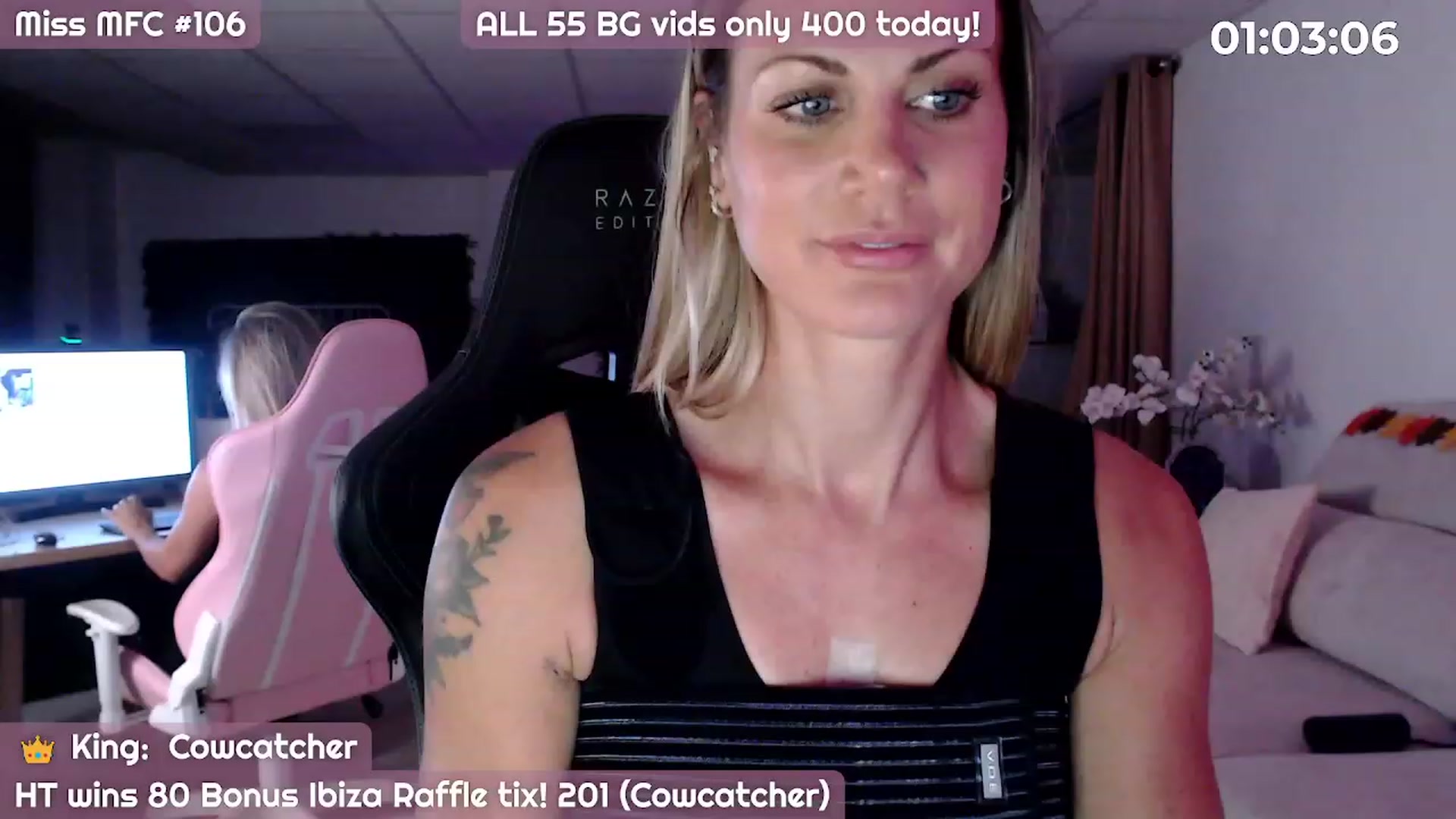 Gallery image thumbnail from JennyJinx's myfreecams stream on, 10/31/2023, 05:00 image 10 of 20