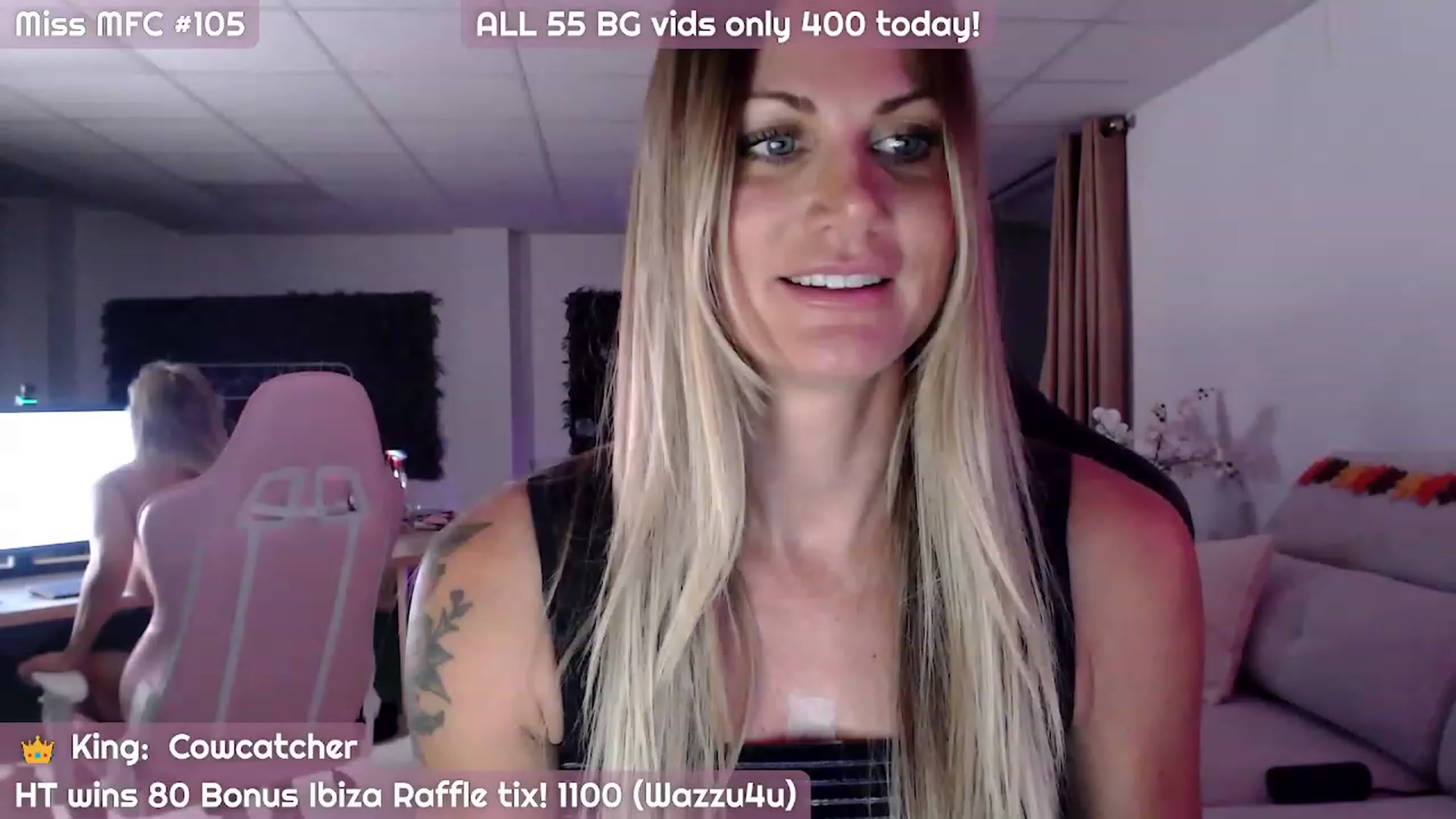 Gallery image thumbnail from JennyJinx's myfreecams stream on, 10/31/2023, 06:13 image 9 of 20