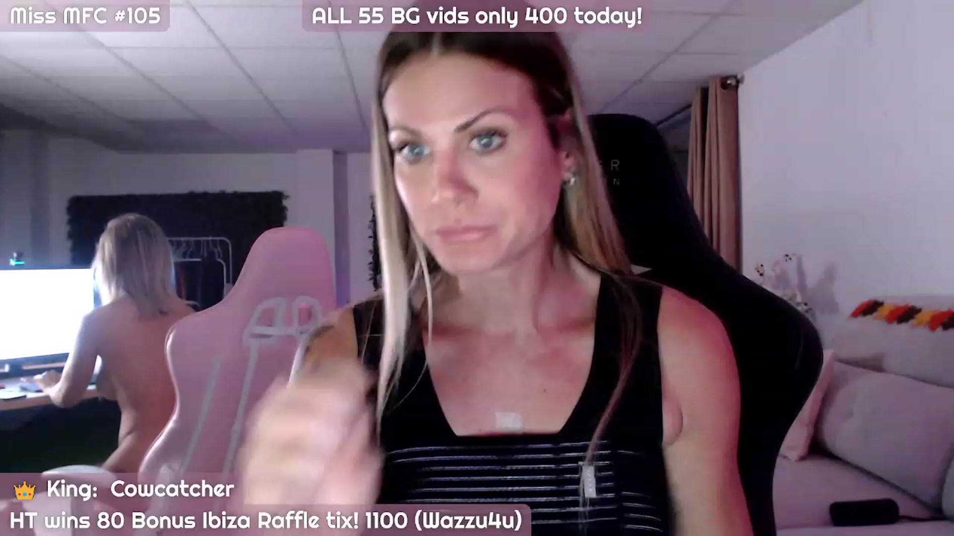 Gallery image thumbnail from JennyJinx's myfreecams stream on, 10/31/2023, 06:13 image 11 of 20