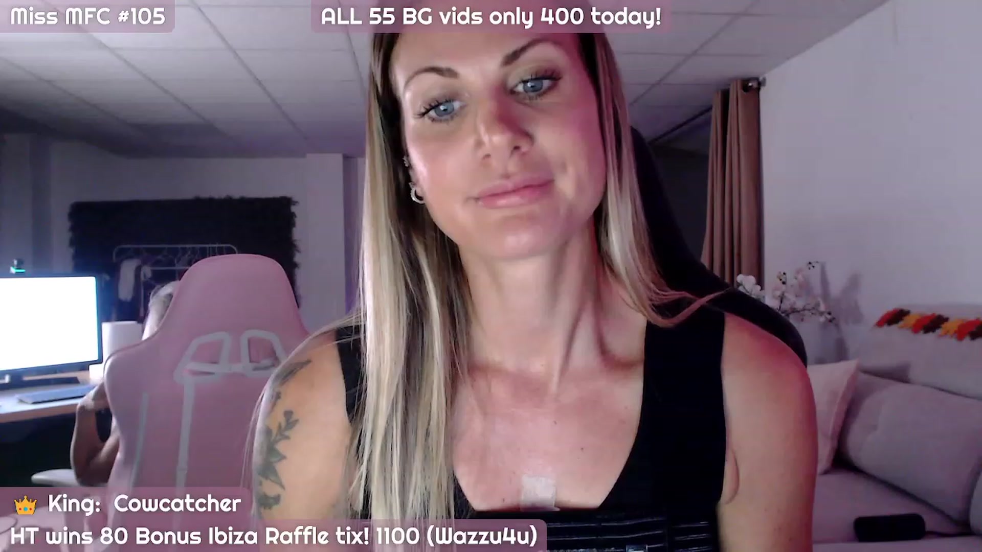Gallery image thumbnail from JennyJinx's myfreecams stream on, 10/31/2023, 06:13 image 8 of 20