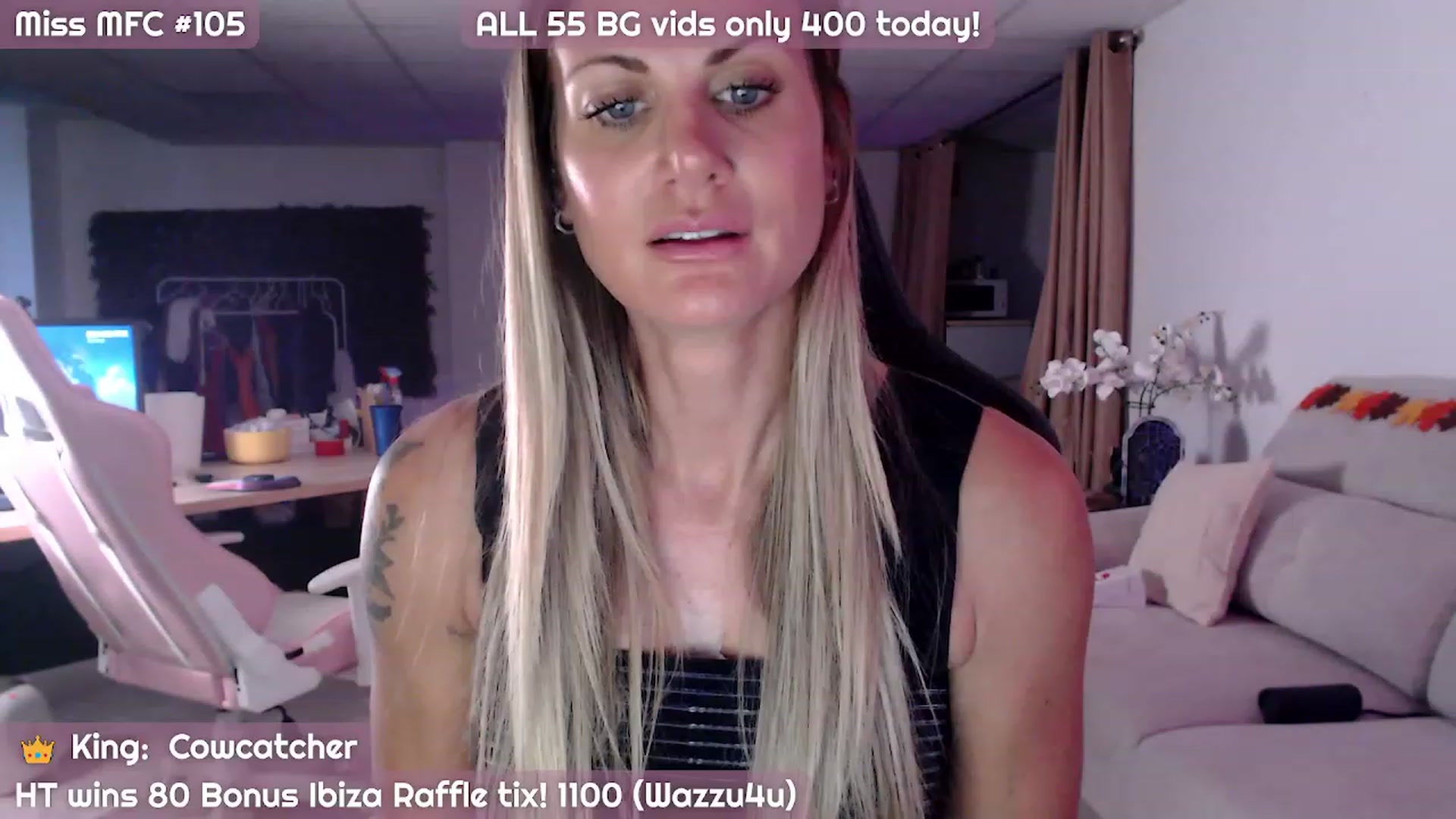 Gallery image thumbnail from JennyJinx's myfreecams stream on, 10/31/2023, 07:07 image 13 of 20