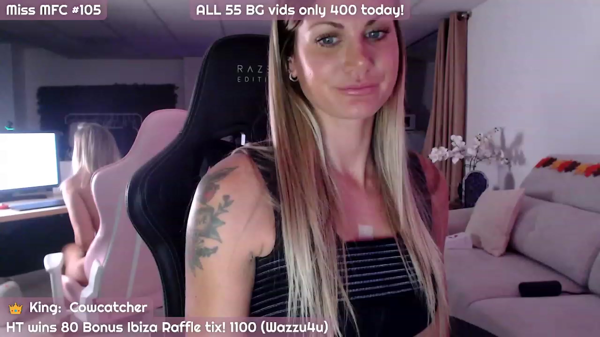 Gallery image thumbnail from JennyJinx's myfreecams stream on, 10/31/2023, 07:07 image 2 of 20