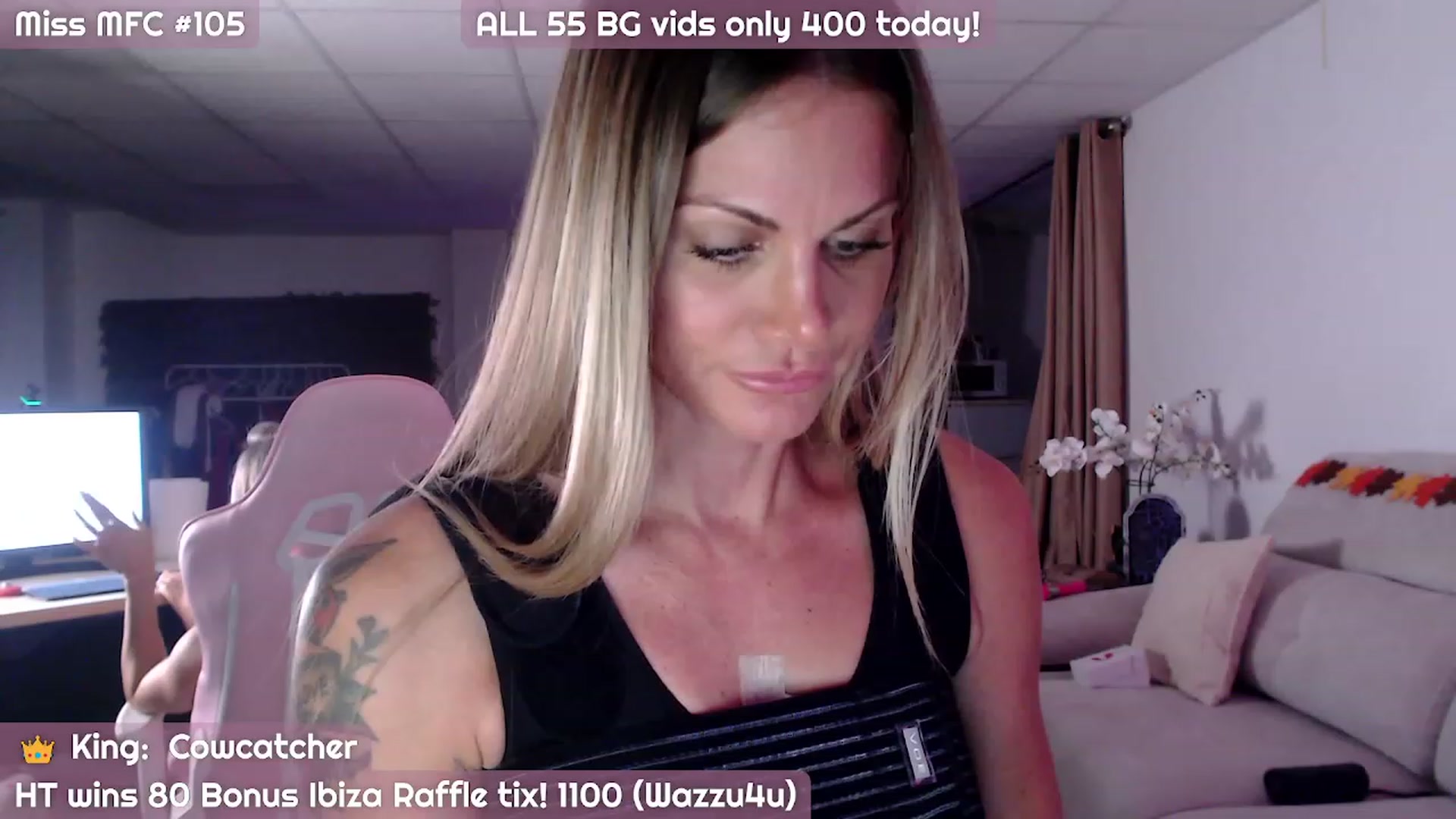 Gallery image thumbnail from JennyJinx's myfreecams stream on, 10/31/2023, 07:07 image 1 of 20