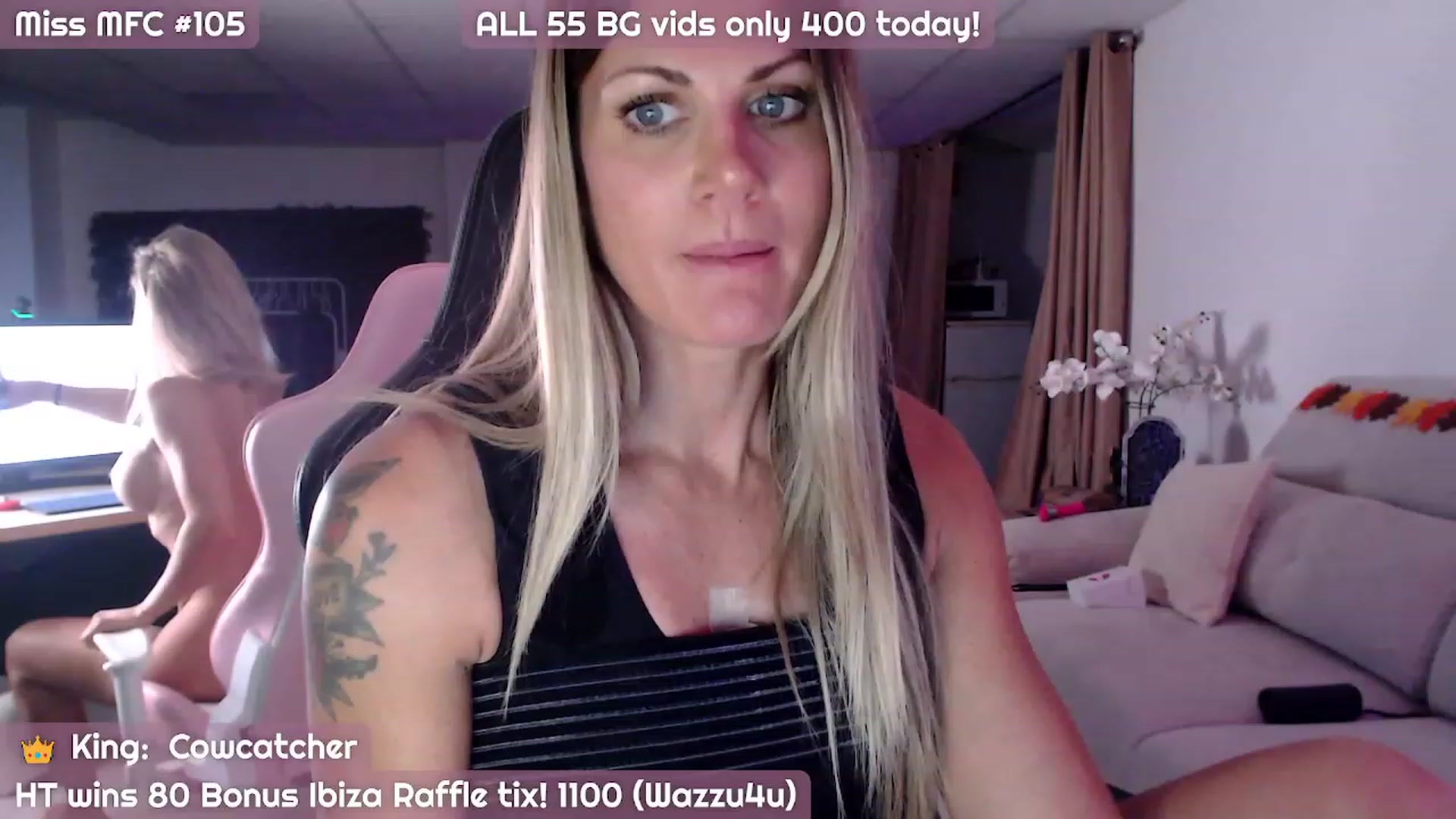 Gallery image thumbnail from JennyJinx's myfreecams stream on, 10/31/2023, 07:07 image 5 of 20