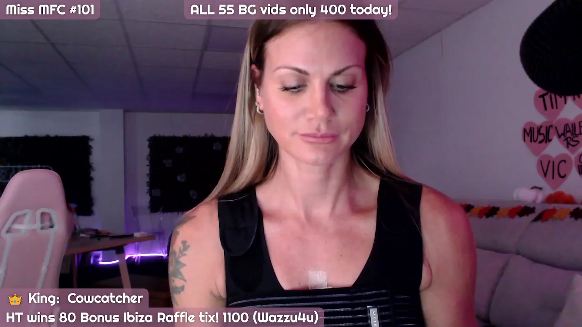 Gallery image thumbnail from JennyJinx's myfreecams stream on, 10/31/2023, 09:48 image 17 of 20