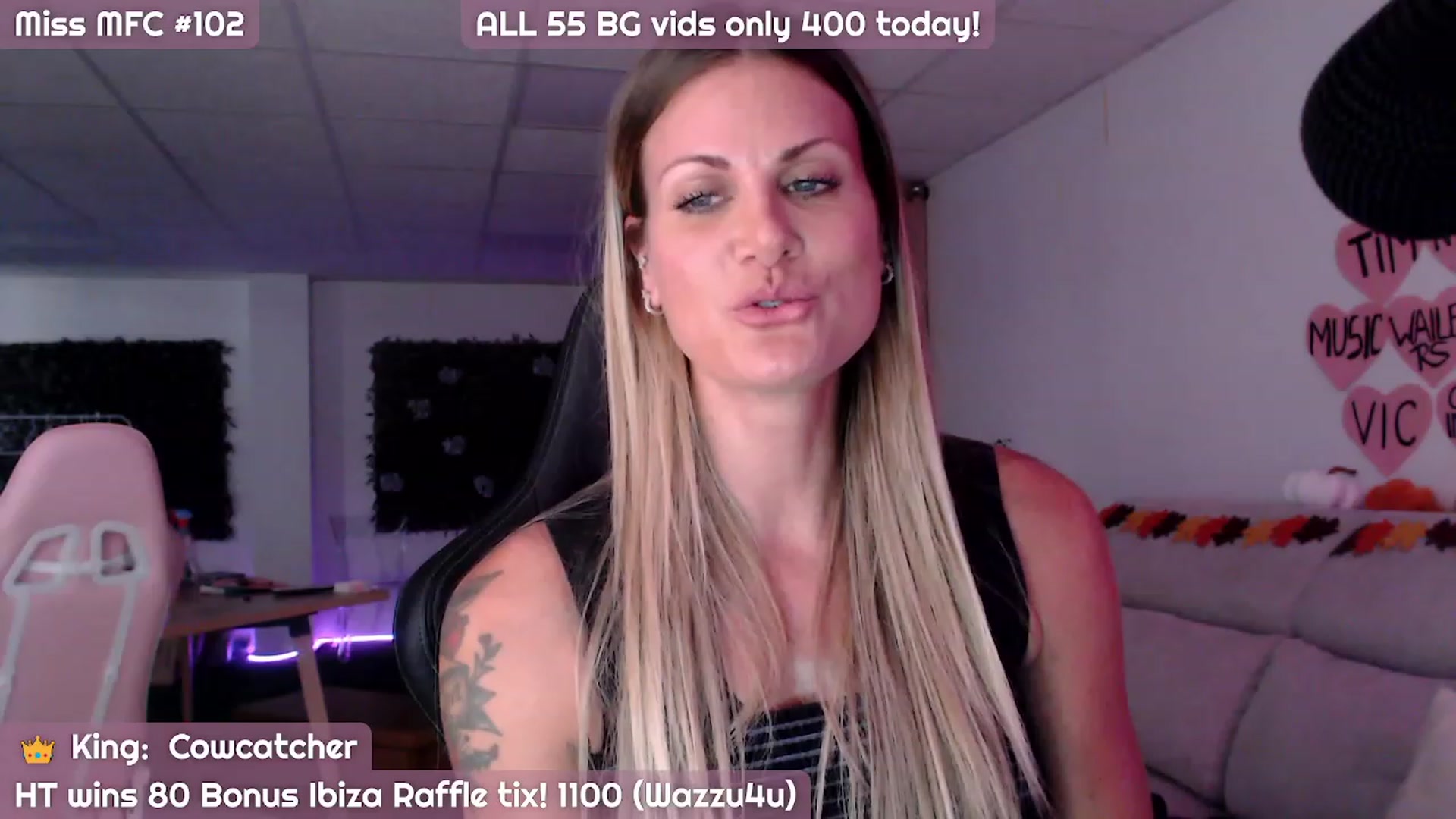 Gallery image thumbnail from JennyJinx's myfreecams stream on, 10/31/2023, 09:48 image 15 of 20