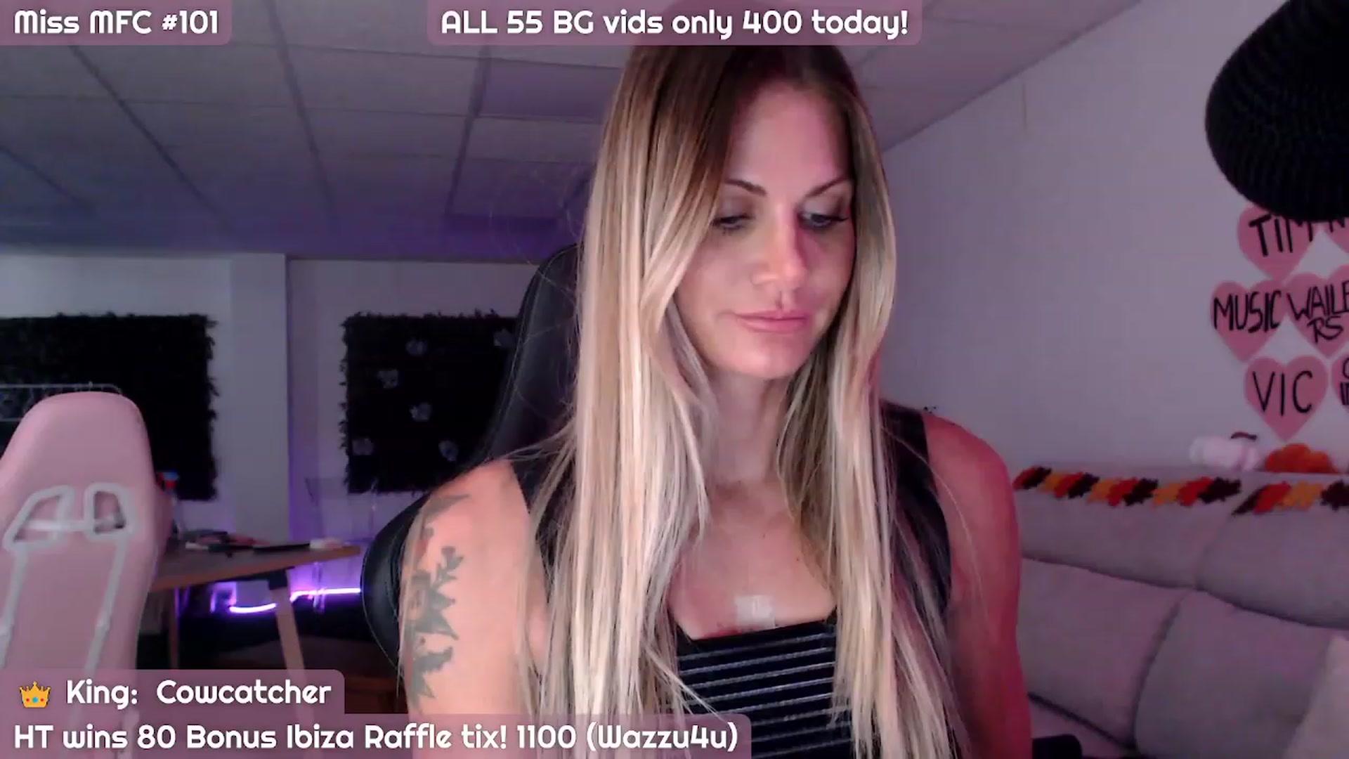 Gallery image thumbnail from JennyJinx's myfreecams stream on, 10/31/2023, 09:48 image 16 of 20