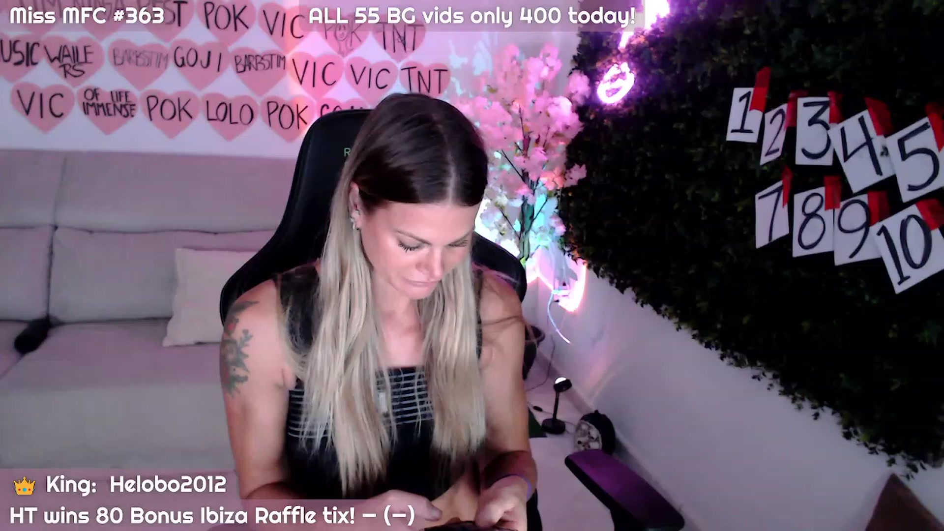 Gallery image thumbnail from JennyJinx's myfreecams stream on, 11/03/2023, 04:55 image 1 of 20