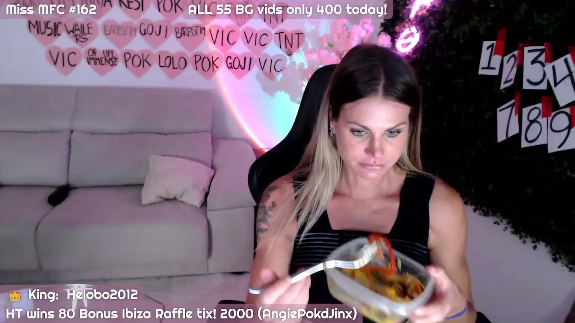 Gallery image thumbnail from JennyJinx's myfreecams stream on, 11/03/2023, 07:52 image 12 of 20