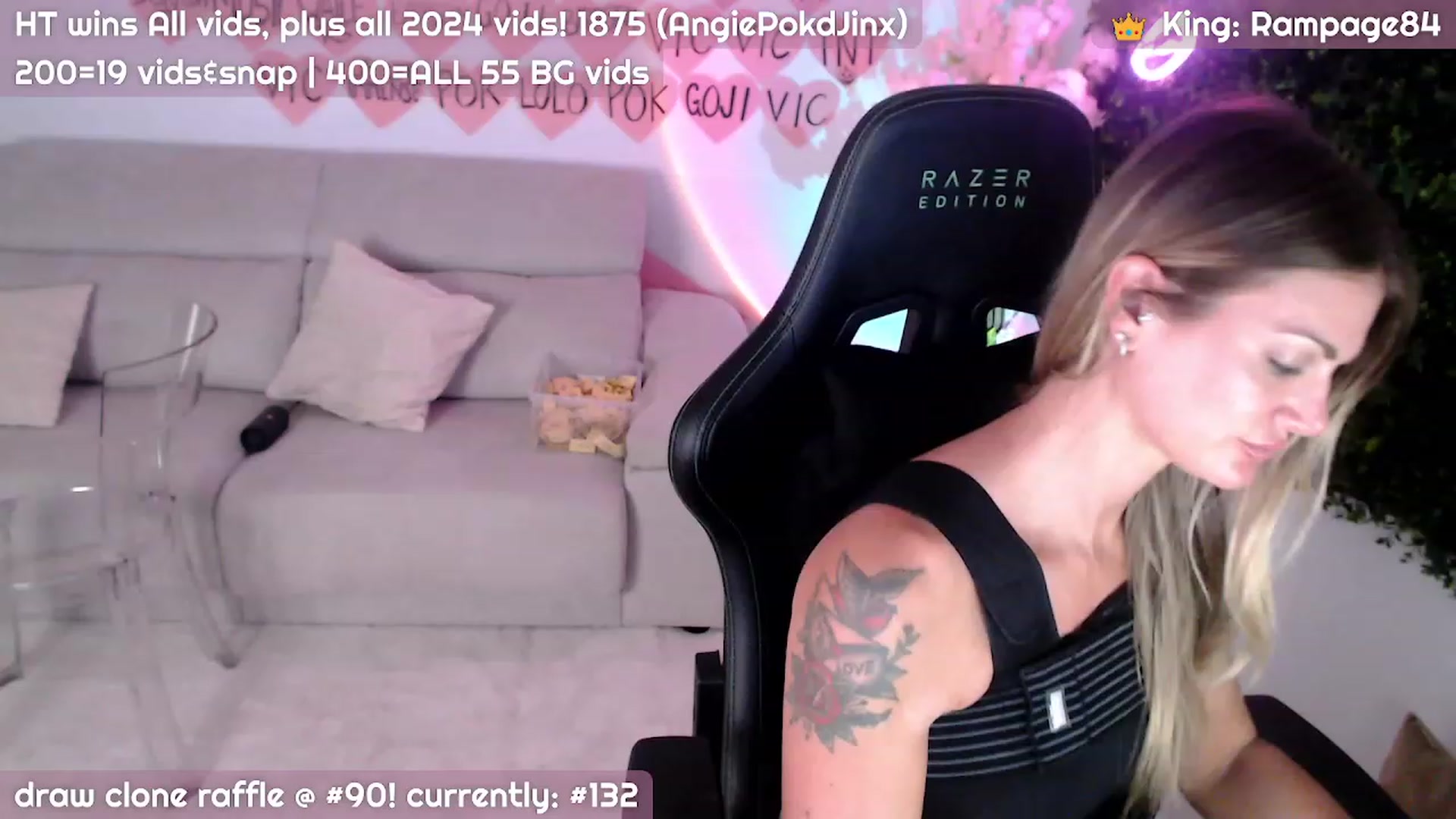 Gallery image thumbnail from JennyJinx's myfreecams stream on, 11/07/2023, 07:36 image 13 of 20
