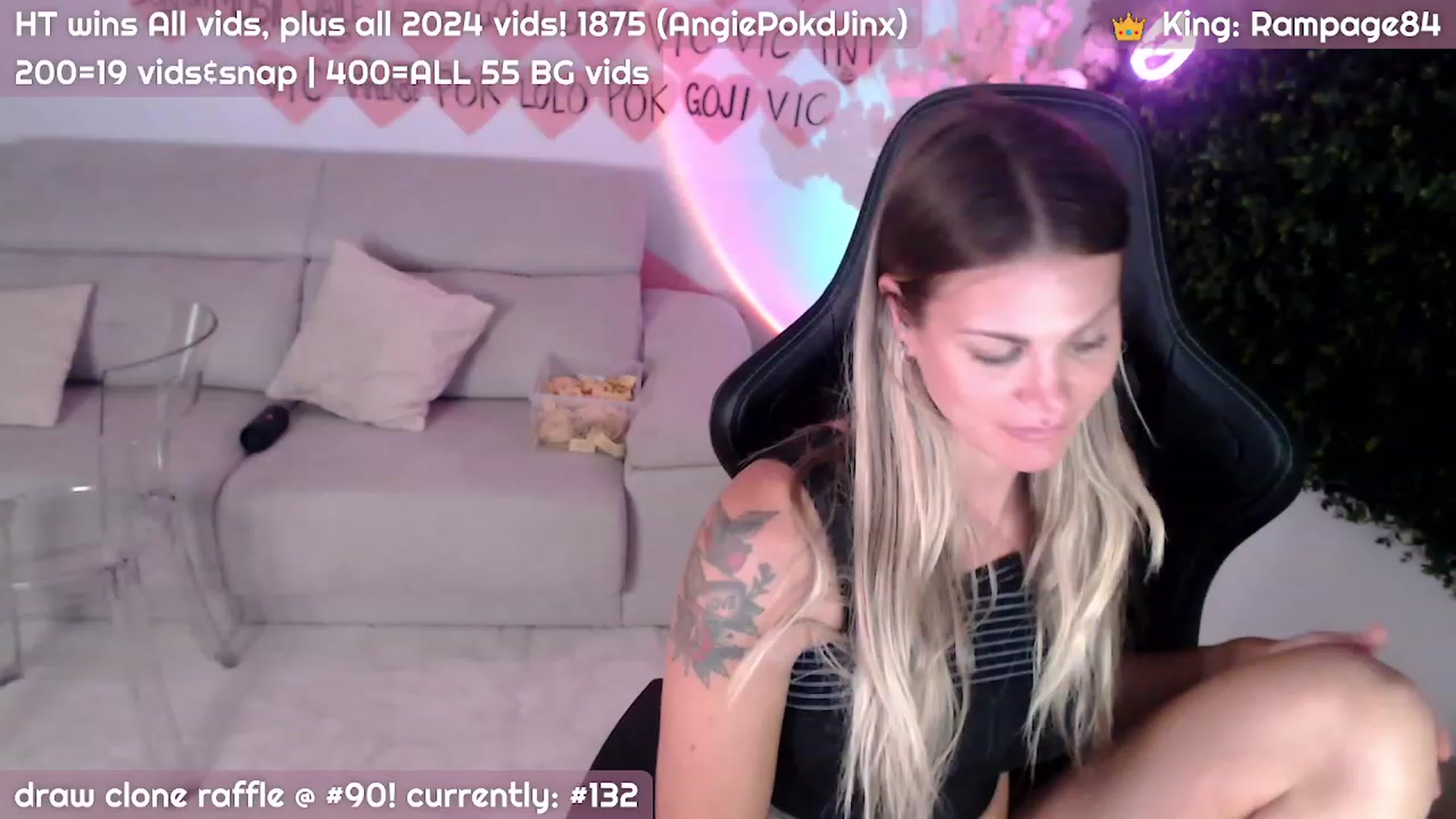 Gallery image thumbnail from JennyJinx's myfreecams stream on, 11/07/2023, 07:36 image 8 of 20