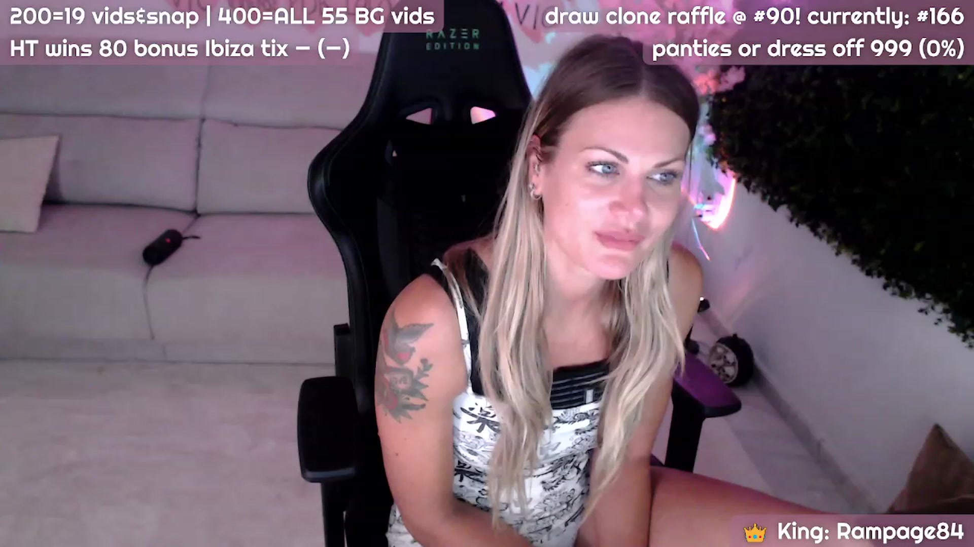 Gallery image thumbnail from JennyJinx's myfreecams stream on, 11/08/2023, 06:12 image 4 of 20
