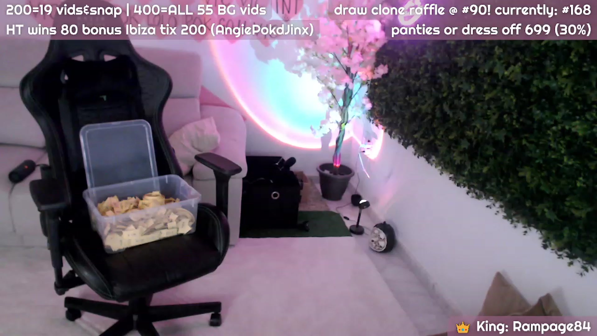 Gallery image thumbnail from JennyJinx's myfreecams stream on, 11/08/2023, 06:12 image 11 of 20