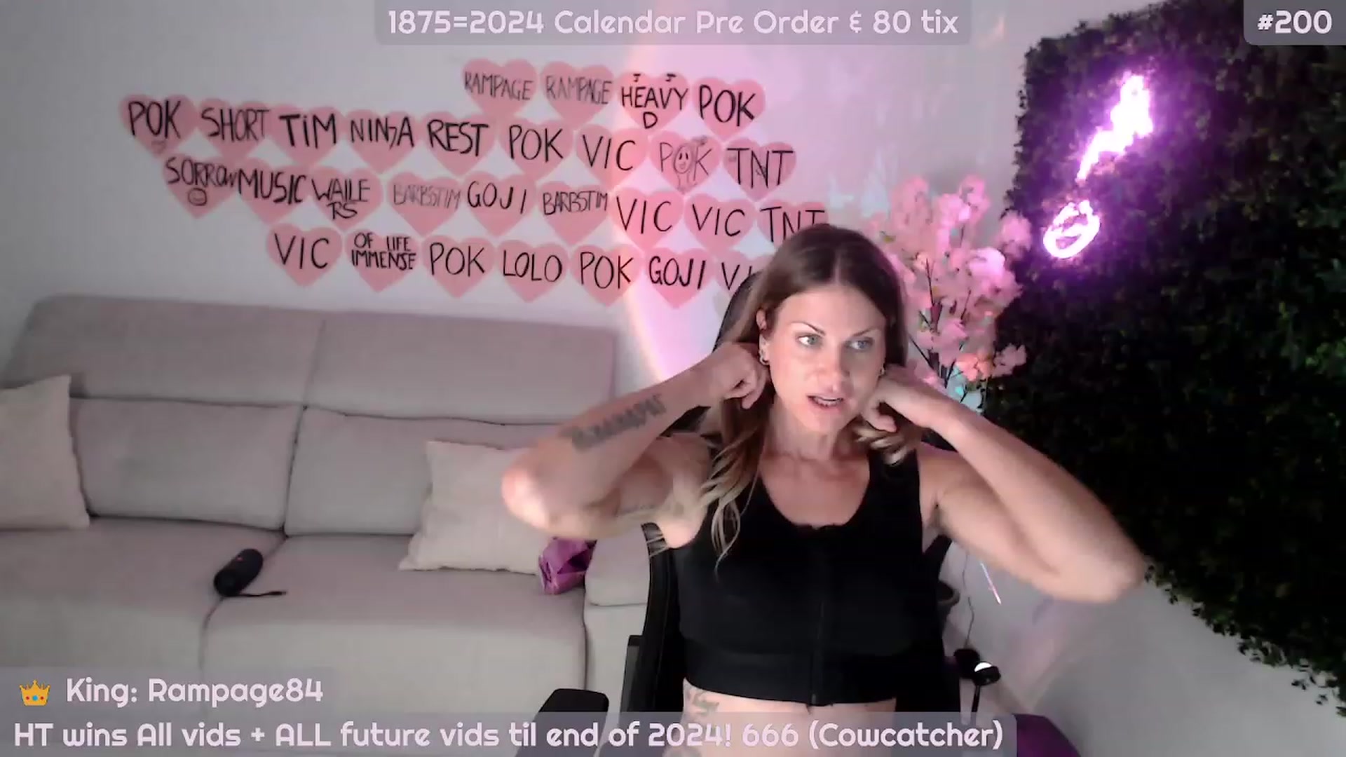 Gallery image thumbnail from JennyJinx's myfreecams stream on, 11/11/2023, 07:36 image 4 of 20
