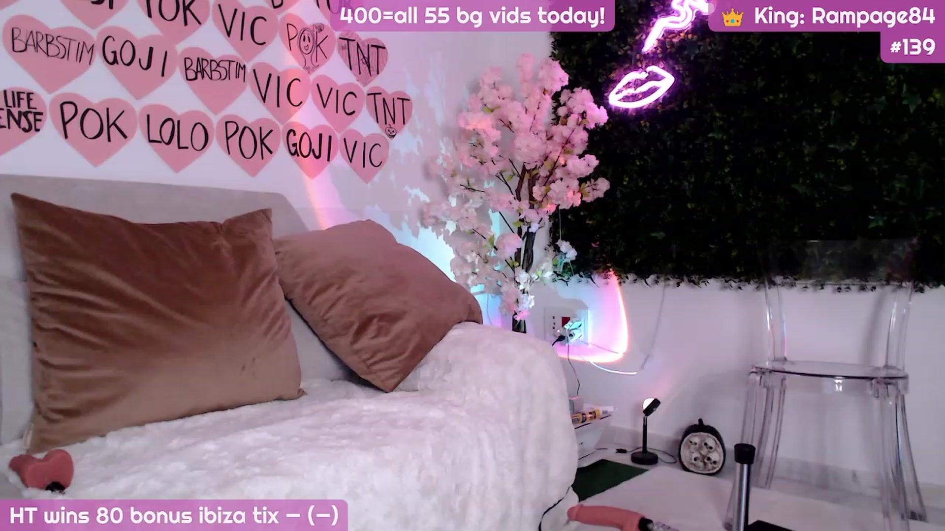 Gallery image thumbnail from JennyJinx's myfreecams stream on, 11/15/2023, 05:47 image 3 of 20