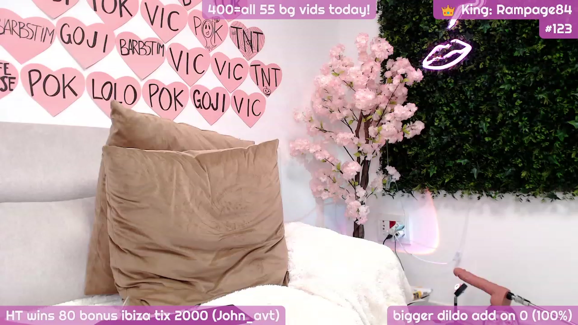 Gallery image thumbnail from JennyJinx's myfreecams stream on, 11/15/2023, 07:46 image 13 of 20