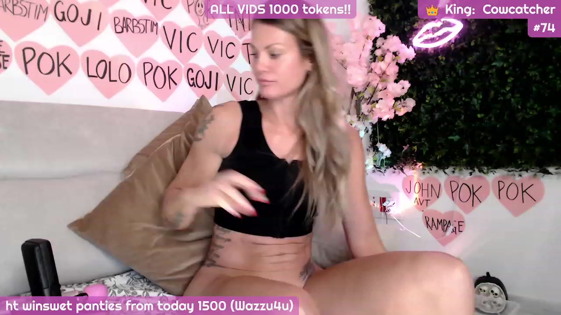 Gallery image thumbnail from JennyJinx's myfreecams stream on, 11/28/2023, 10:30 image 8 of 20