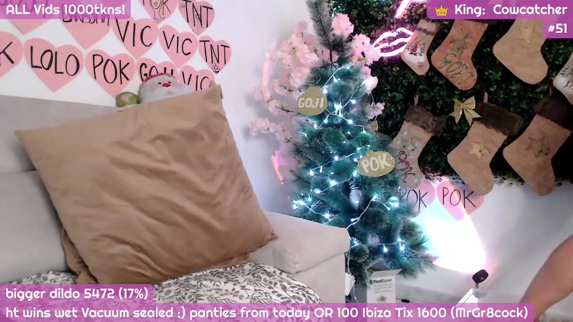 Gallery image thumbnail from JennyJinx's myfreecams stream on, 12/02/2023, 09:27 image 12 of 20