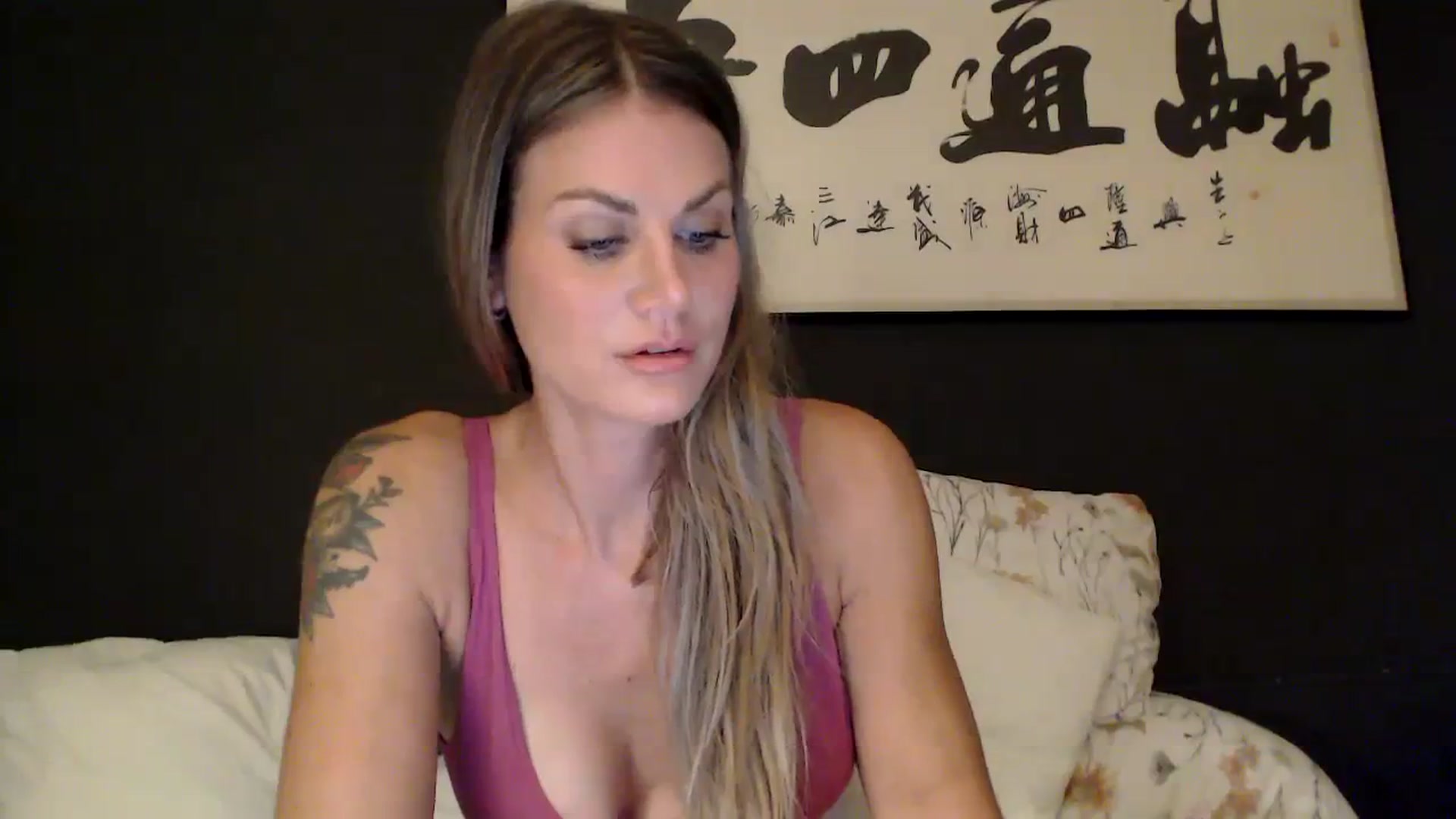 Gallery image thumbnail from JennyJinx's myfreecams stream on, 12/11/2023, 08:30 image 16 of 20