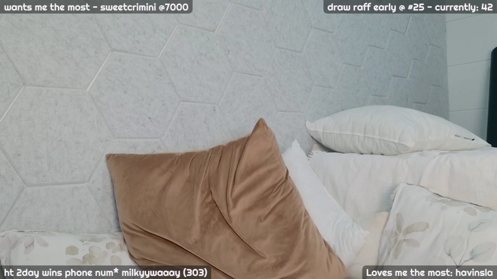 Gallery image thumbnail from JennyJinx's myfreecams stream on, 09/16/2024, 10:34 image 10 of 20