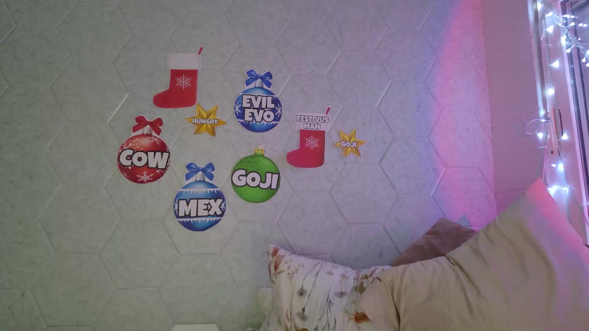 Gallery image thumbnail from JennyJinx's myfreecams stream on, 11/05/2024, 24:03 image 18 of 20