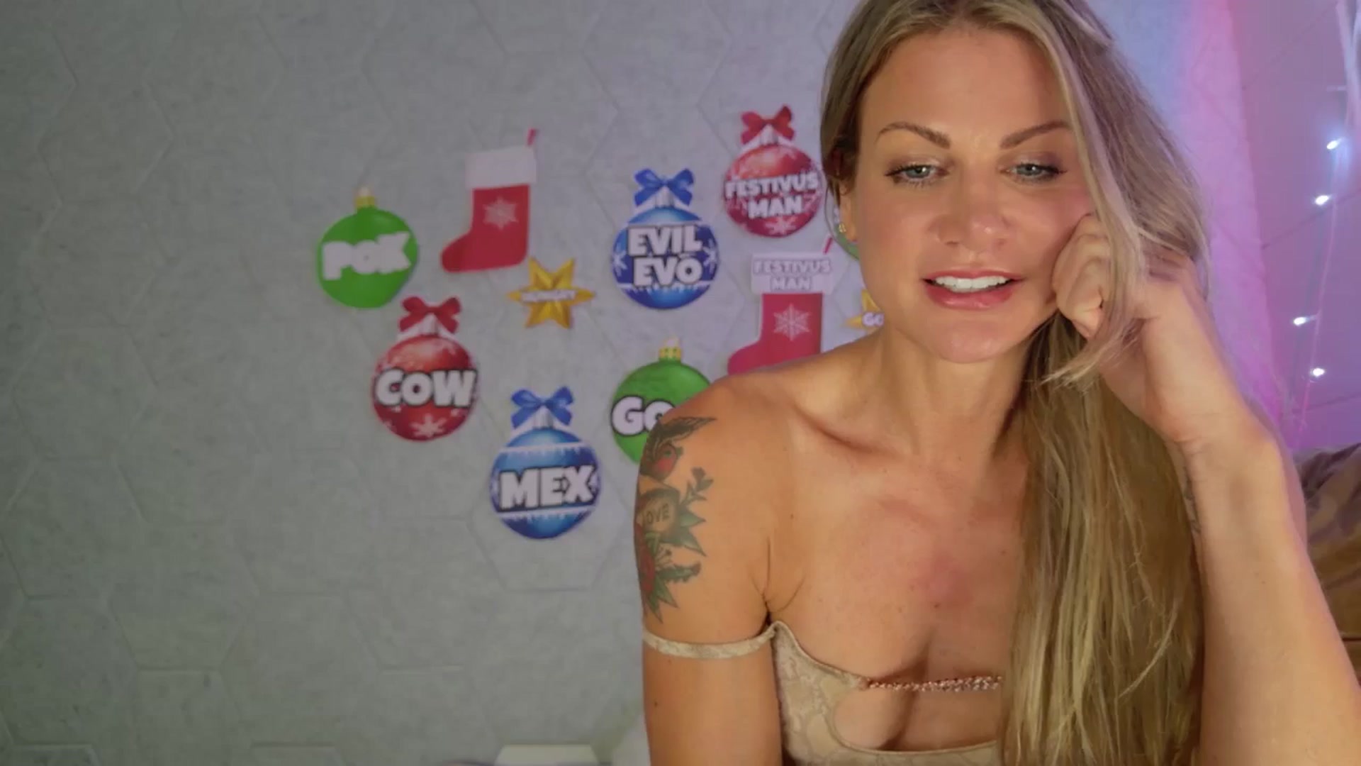 Gallery image thumbnail from JennyJinx's myfreecams stream on, 11/06/2024, 24:01 image 13 of 20