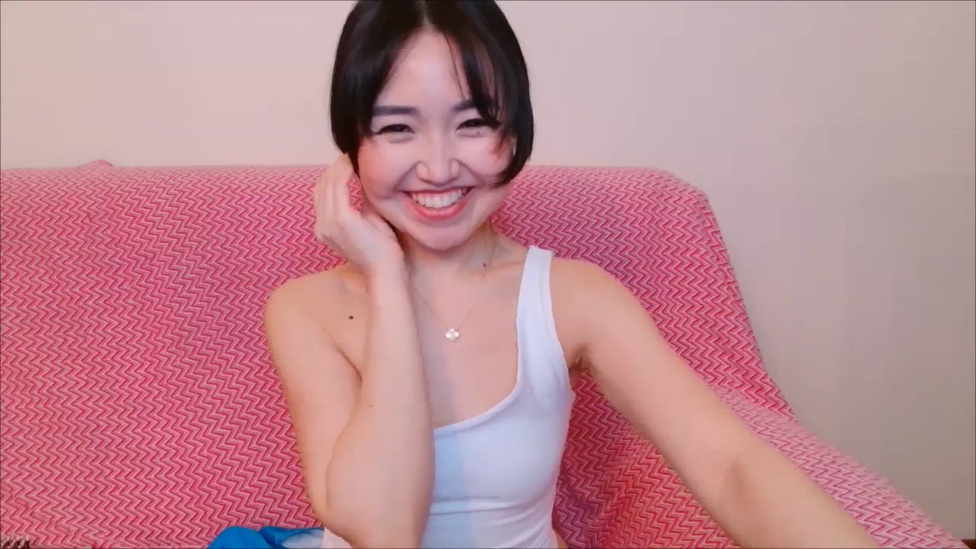 Gallery image thumbnail from JennyLeee's myfreecams stream on, 02/12/2024, 03:25 image 10 of 20