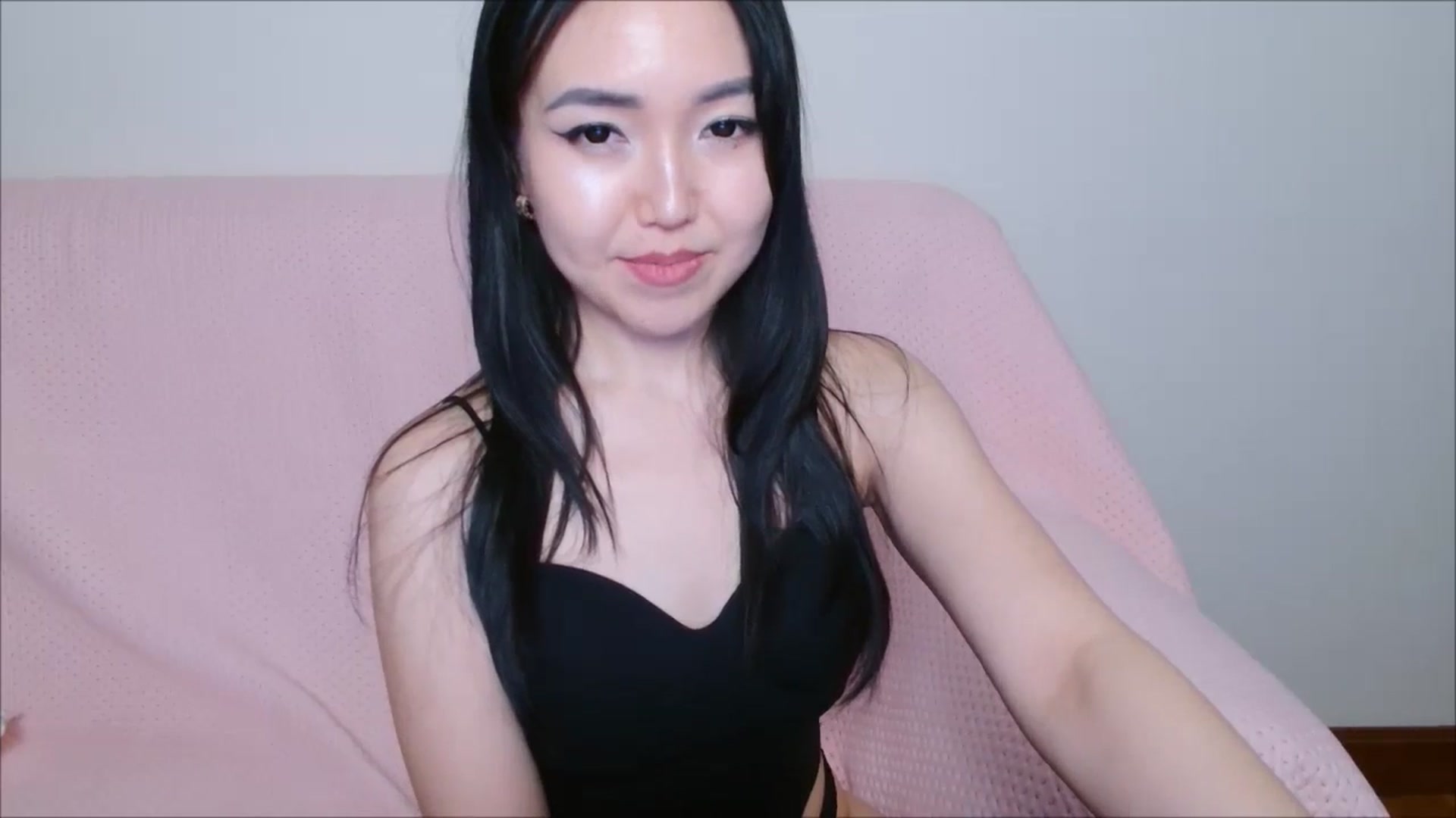 Gallery image thumbnail from JennyLeee's myfreecams stream on, 05/11/2024, 10:31 image 11 of 20