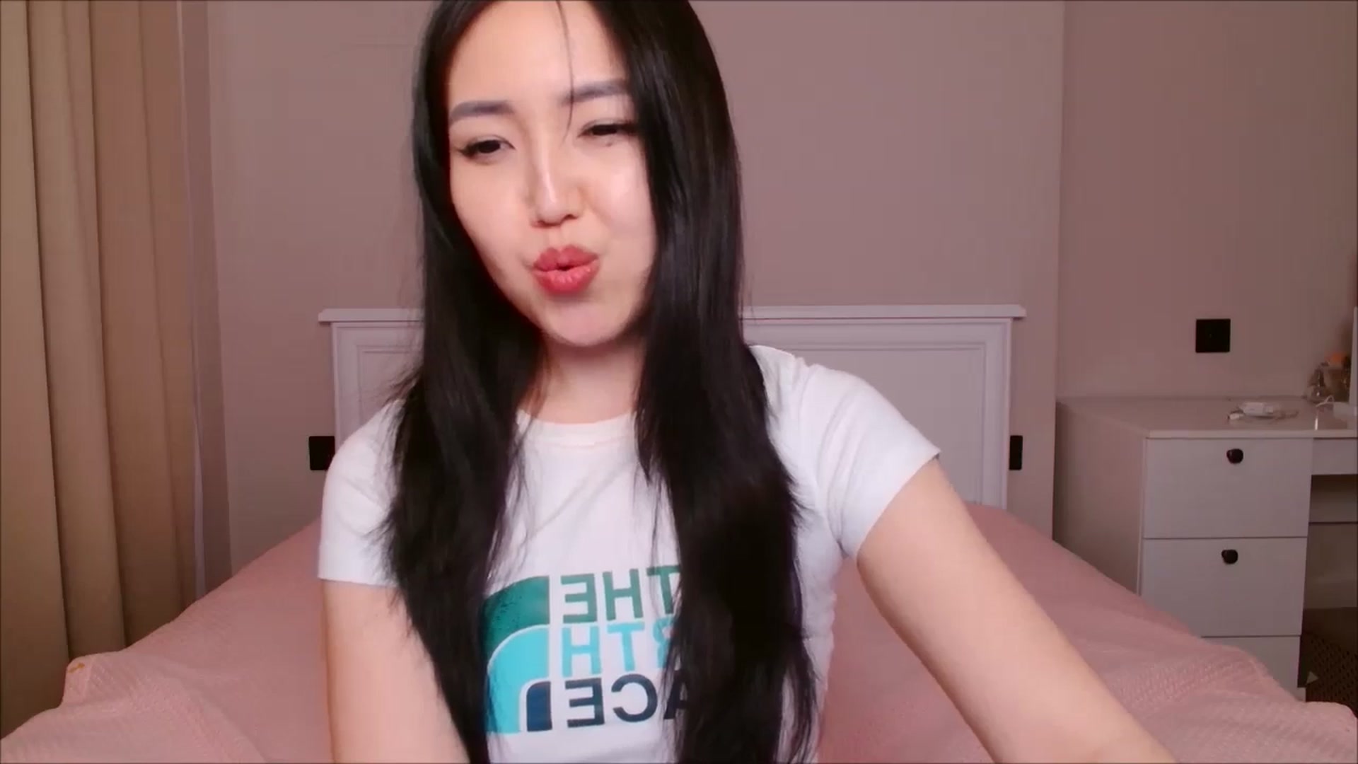 Gallery image thumbnail from JennyLeee's myfreecams stream on, 06/01/2024, 09:39 image 3 of 20