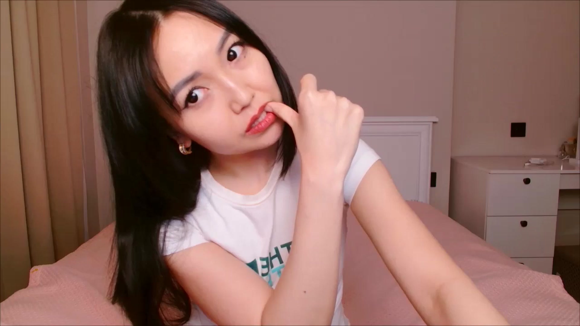 Gallery image thumbnail from JennyLeee's myfreecams stream on, 06/01/2024, 09:39 image 13 of 20