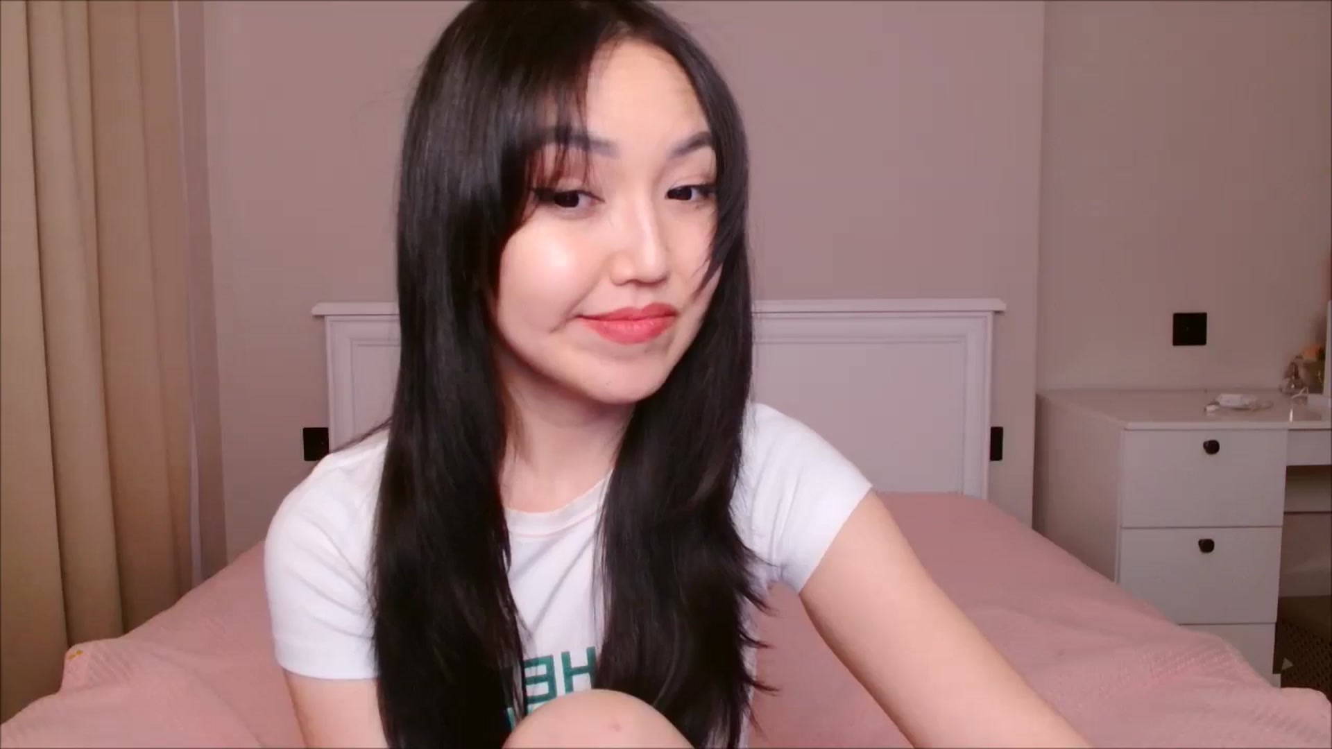 Gallery image thumbnail from JennyLeee's myfreecams stream on, 06/01/2024, 09:39 image 2 of 20
