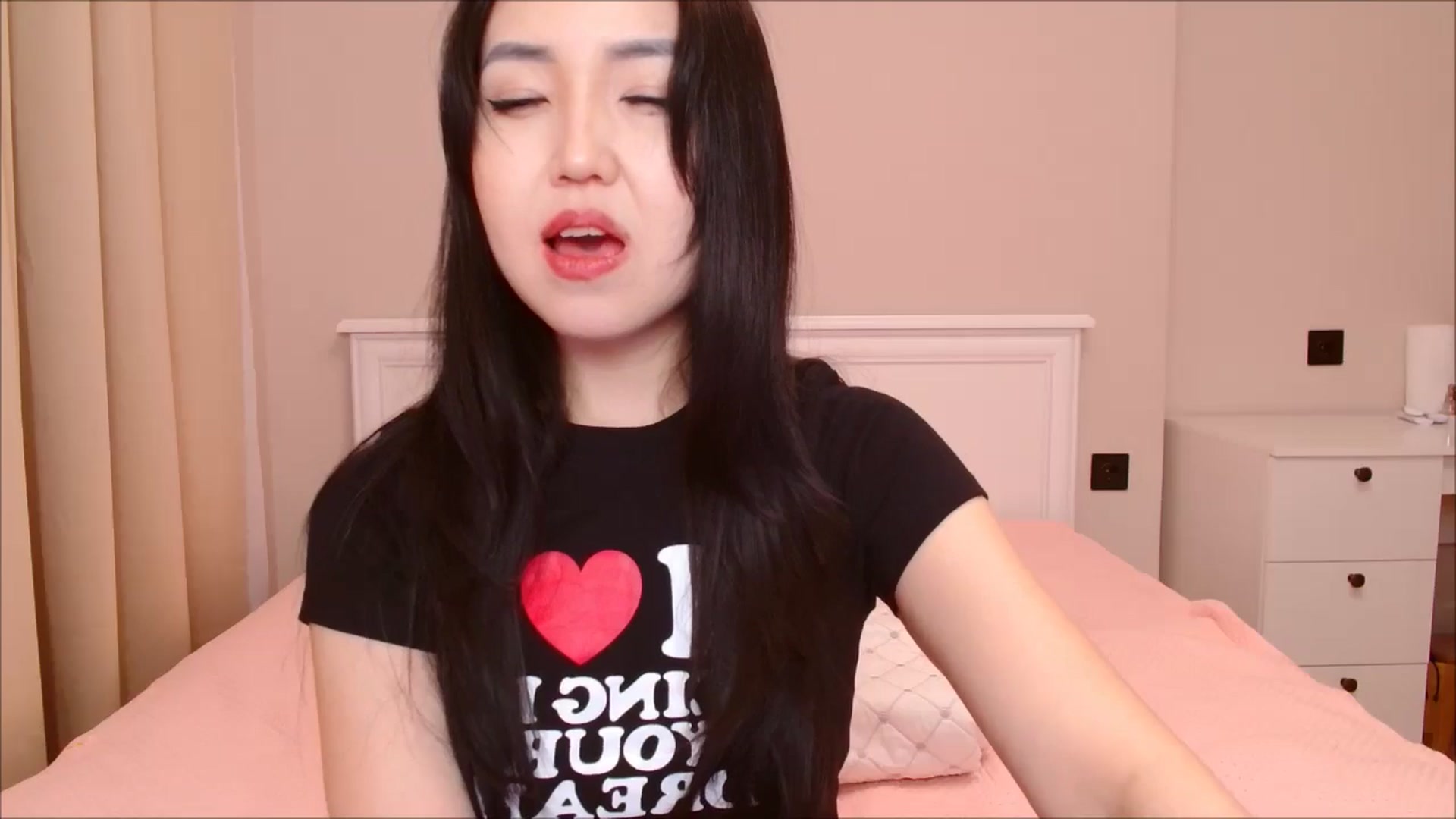 Gallery image thumbnail from JennyLeee's myfreecams stream on, 06/02/2024, 07:55 image 18 of 20