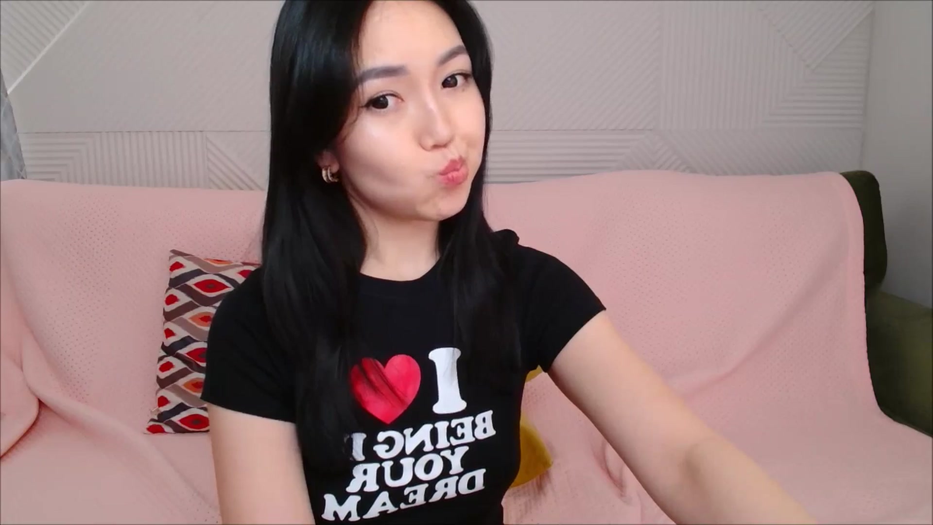 Gallery image thumbnail from JennyLeee's myfreecams stream on, 06/24/2024, 07:06 image 3 of 20