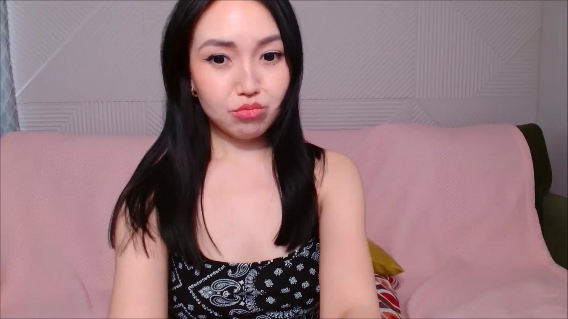 Gallery image thumbnail from JennyLeee's myfreecams stream on, 06/29/2024, 09:38 image 12 of 20