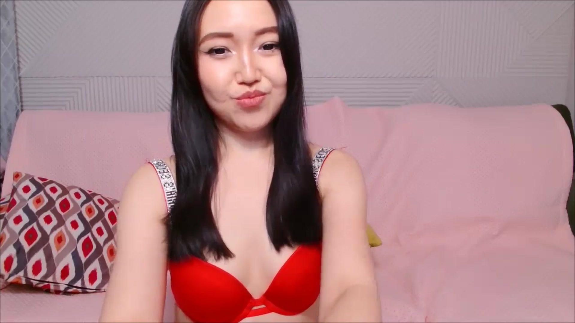 Gallery image thumbnail from JennyLeee's myfreecams stream on, 07/21/2024, 08:15 image 2 of 20