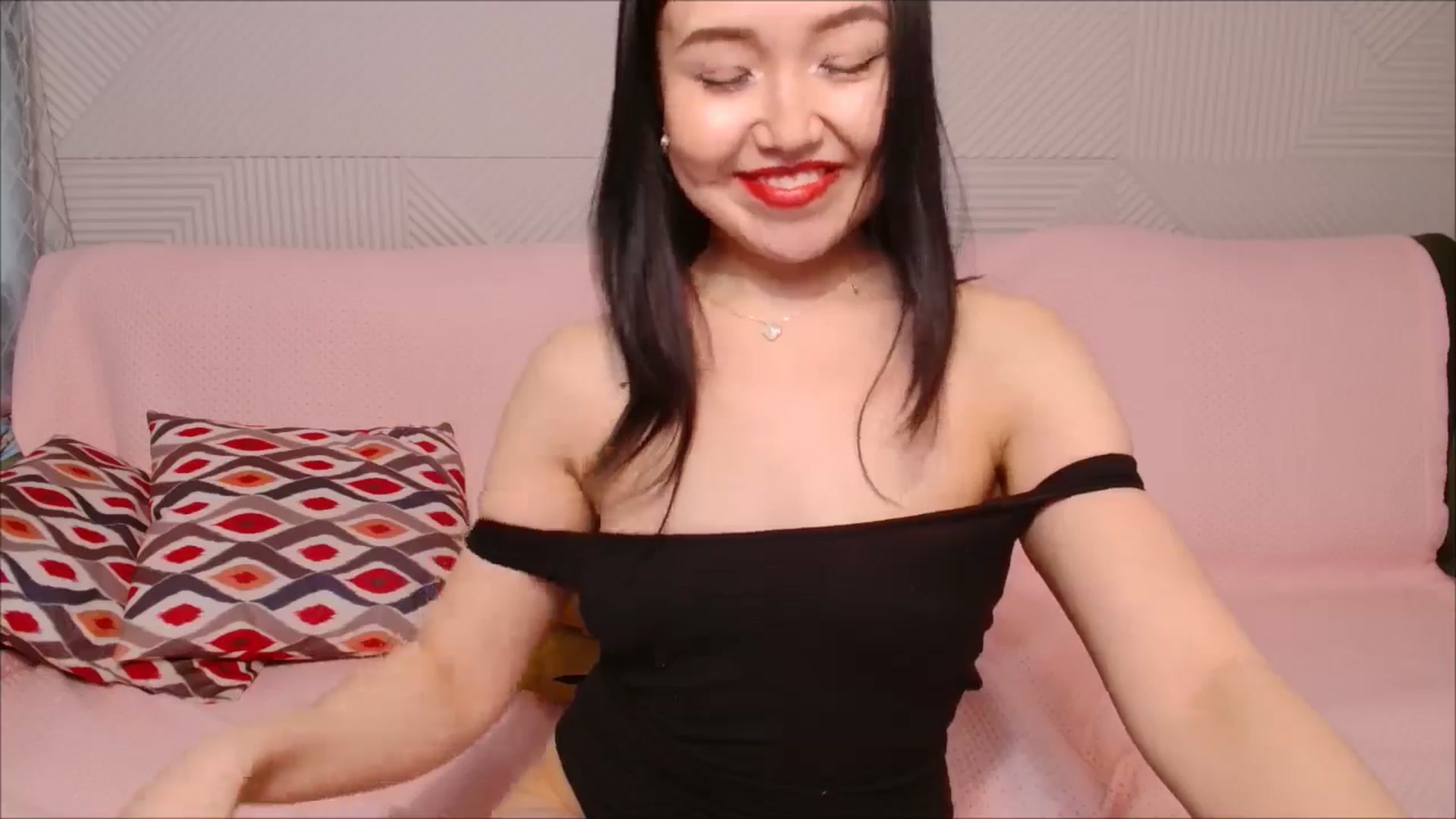 Gallery image thumbnail from JennyLeee's myfreecams stream on, 07/29/2024, 08:33 image 14 of 20
