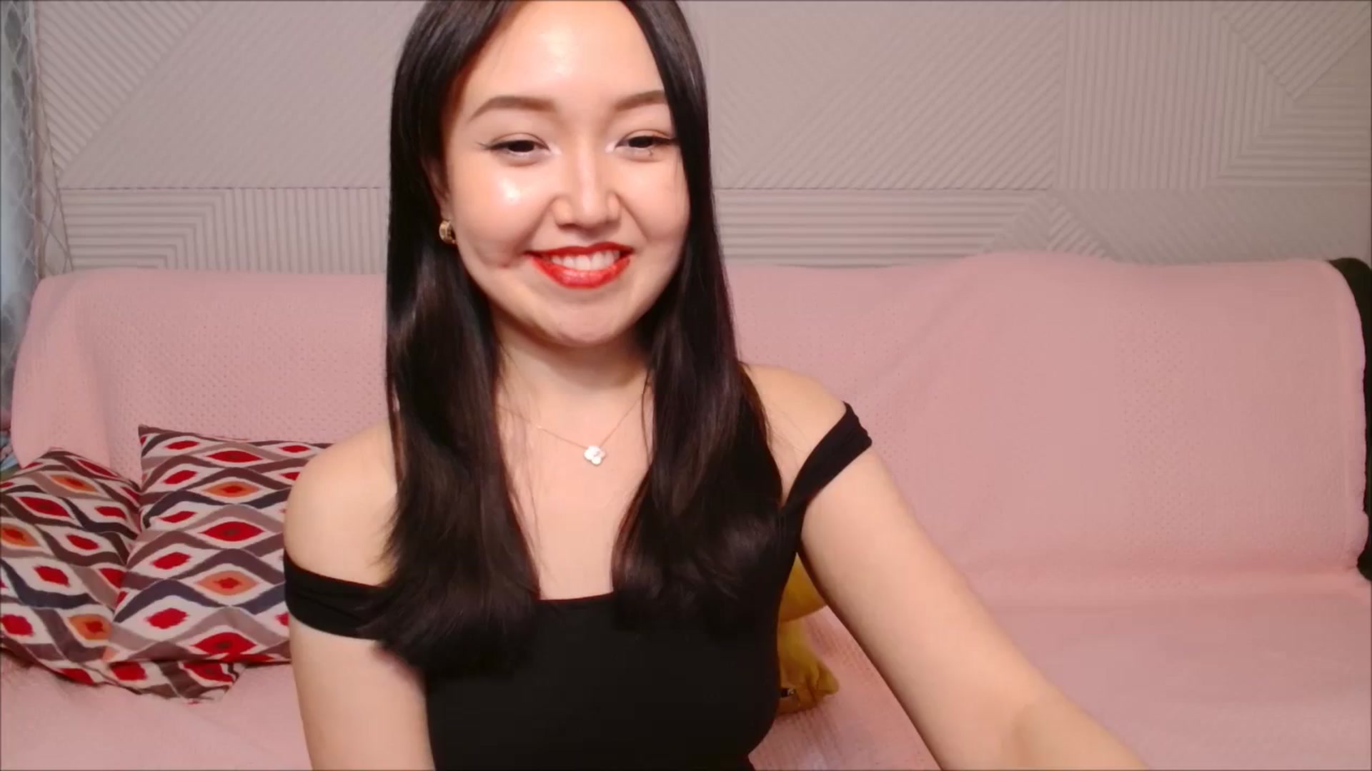 Gallery image thumbnail from JennyLeee's myfreecams stream on, 07/29/2024, 08:33 image 18 of 20