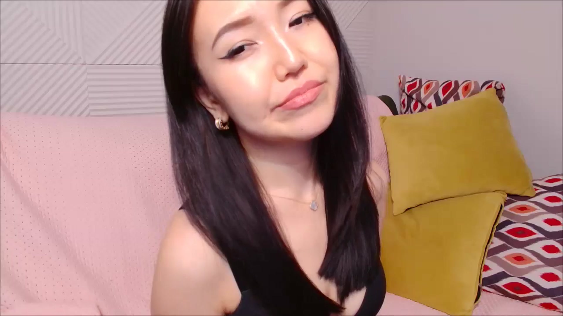 Gallery image thumbnail from JennyLeee's myfreecams stream on, 08/12/2024, 08:17 image 4 of 20