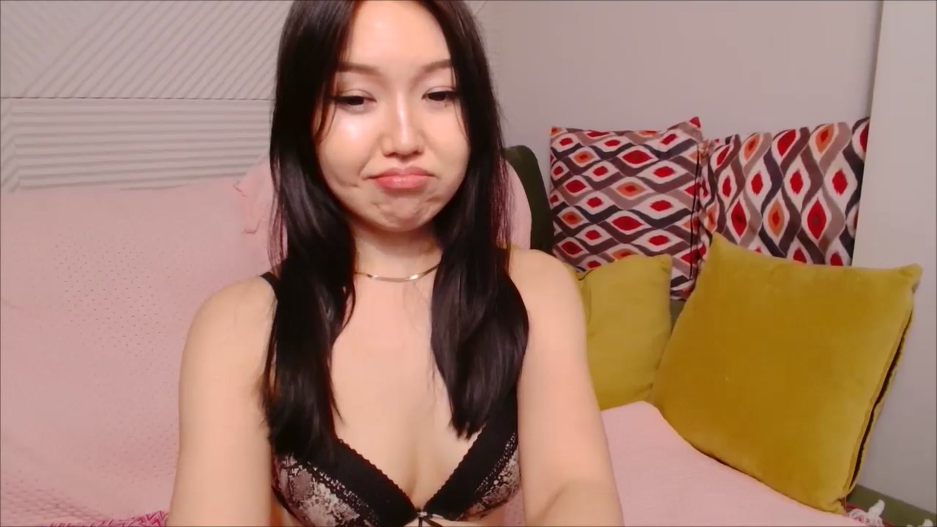 Gallery image thumbnail from JennyLeee's myfreecams stream on, 08/13/2024, 06:47 image 16 of 20