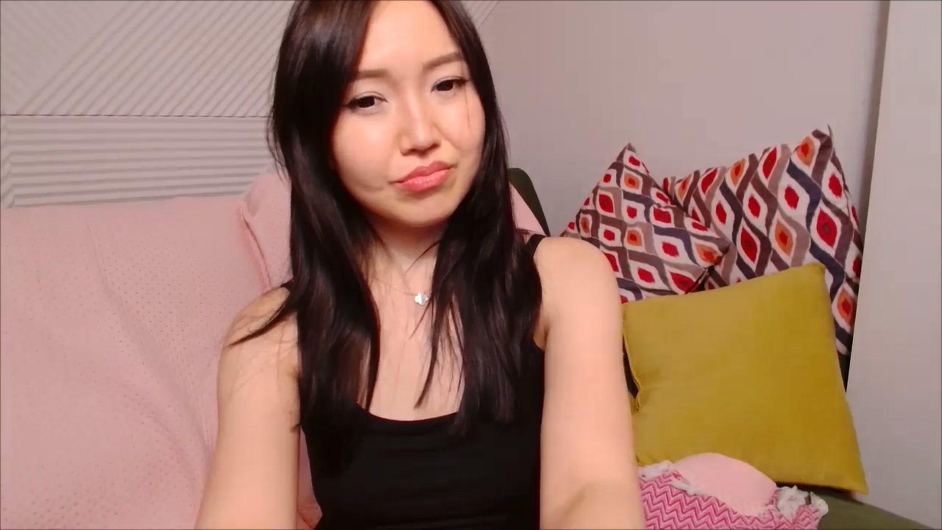 Gallery image thumbnail from JennyLeee's myfreecams stream on, 08/18/2024, 09:31 image 15 of 20