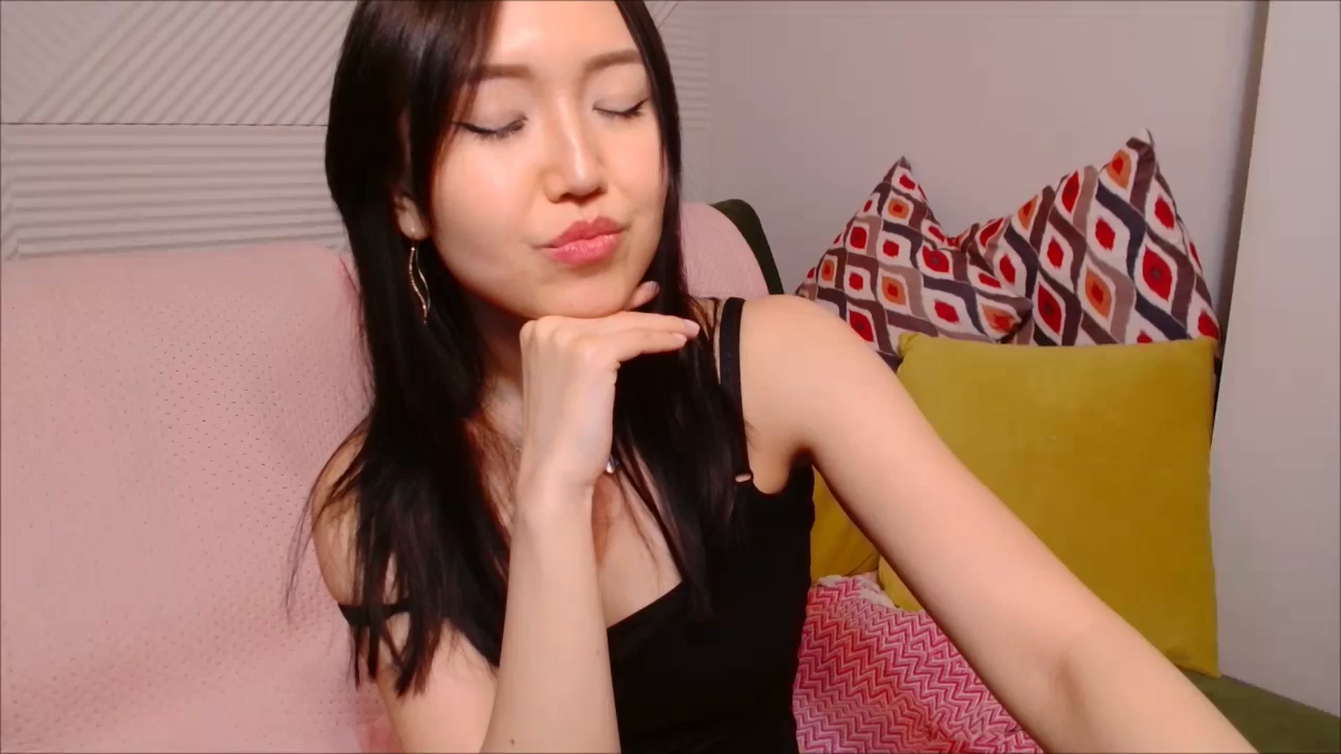Gallery image thumbnail from JennyLeee's myfreecams stream on, 08/18/2024, 09:31 image 3 of 20